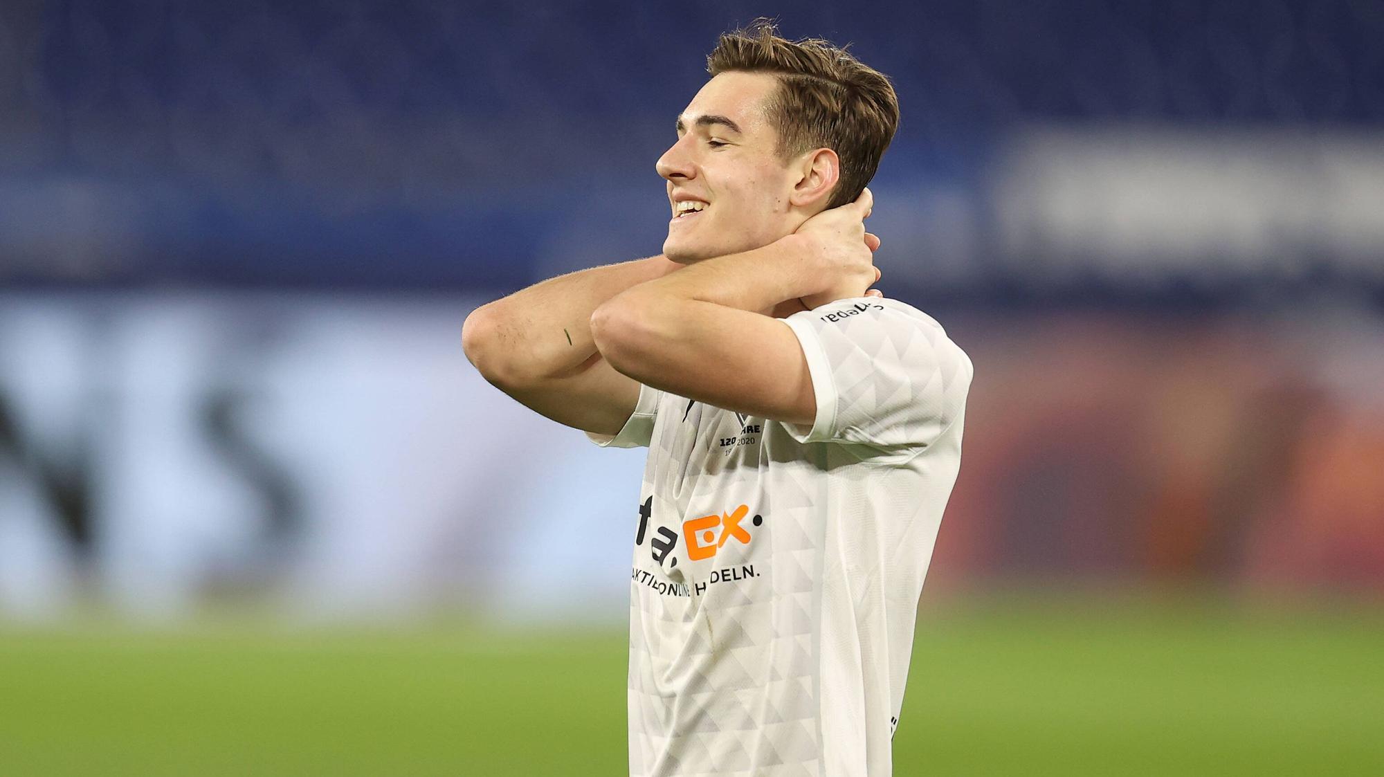 Gladbachs Florian Neuhaus im Bundesligaspiel der Gladbacher beim FC Schalke am 20. März 2021.