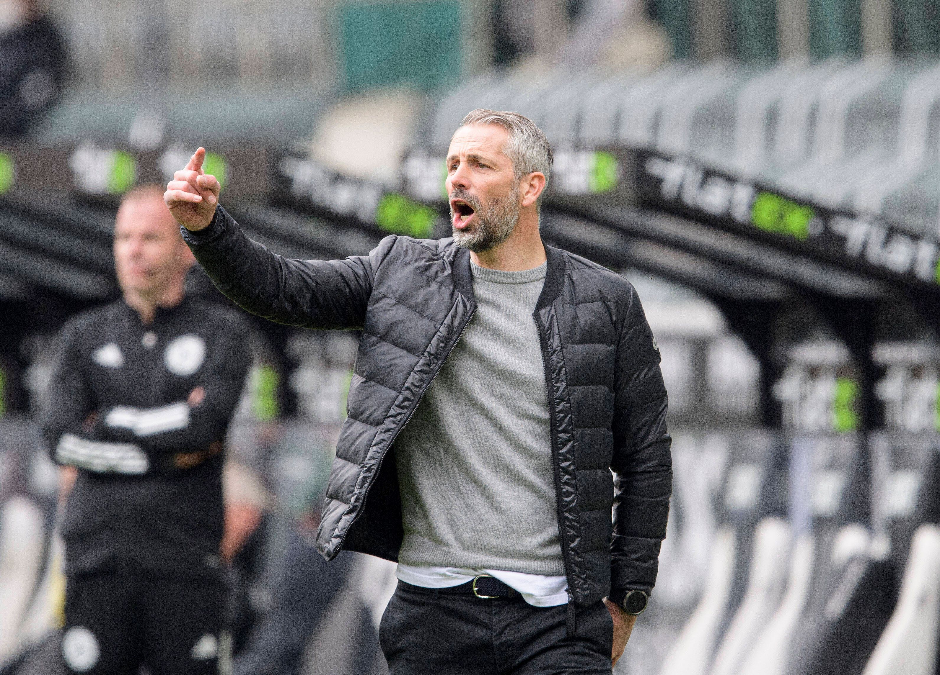 Gladbach-Trainer Marco Rose gestikuliert an der Seitenlinie im Borussia-Park. Hier zu sehen am 17. April 2021.