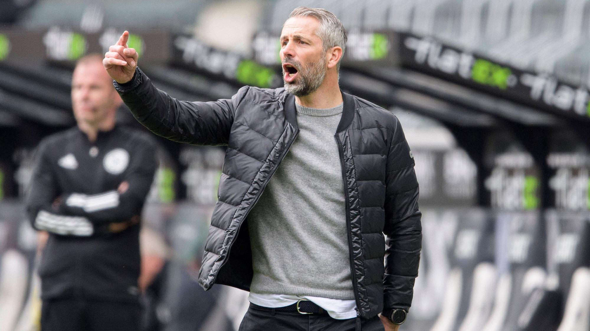 Gladbach-Trainer Marco Rose gestikuliert an der Seitenlinie im Borussia-Park. Hier zu sehen am 17. April 2021.