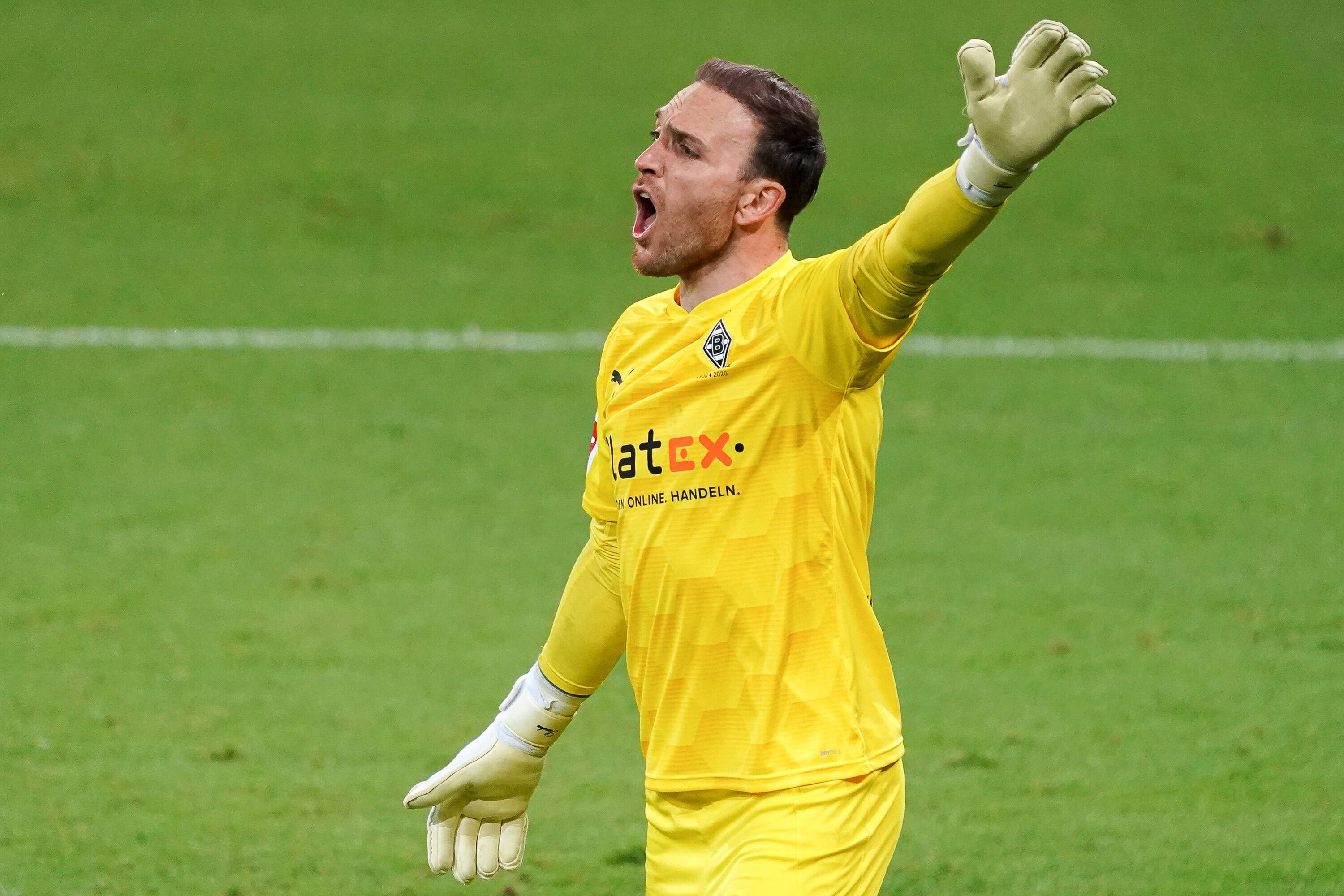 Gladbach Keeper Tobias Sippel im Bundesligaspiel seiner Mannschaft gegen Hoffenheim am 21. April 2021.