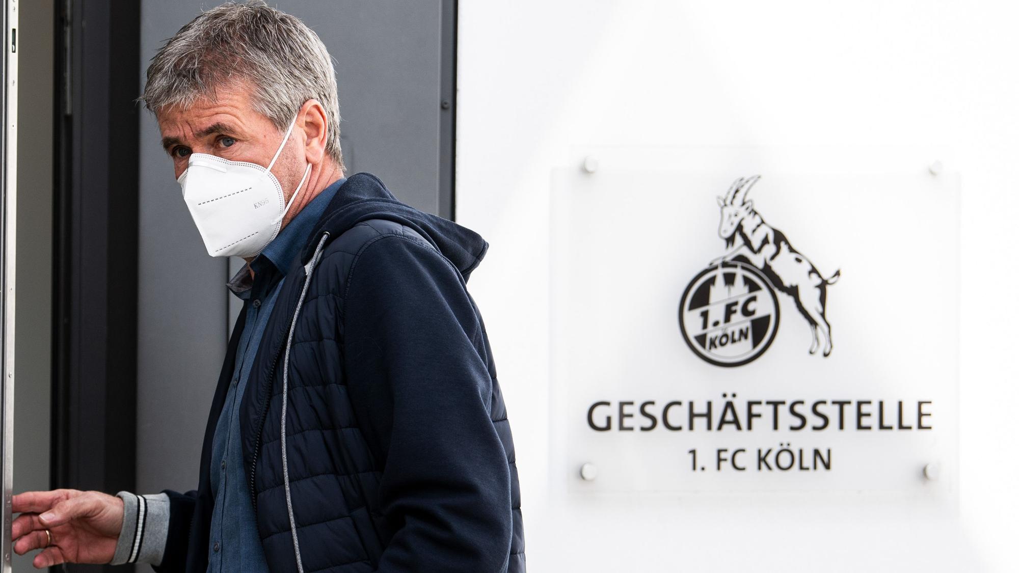 FC-Trainer Friedhelm Funkel kommt zum Geißbockheim.