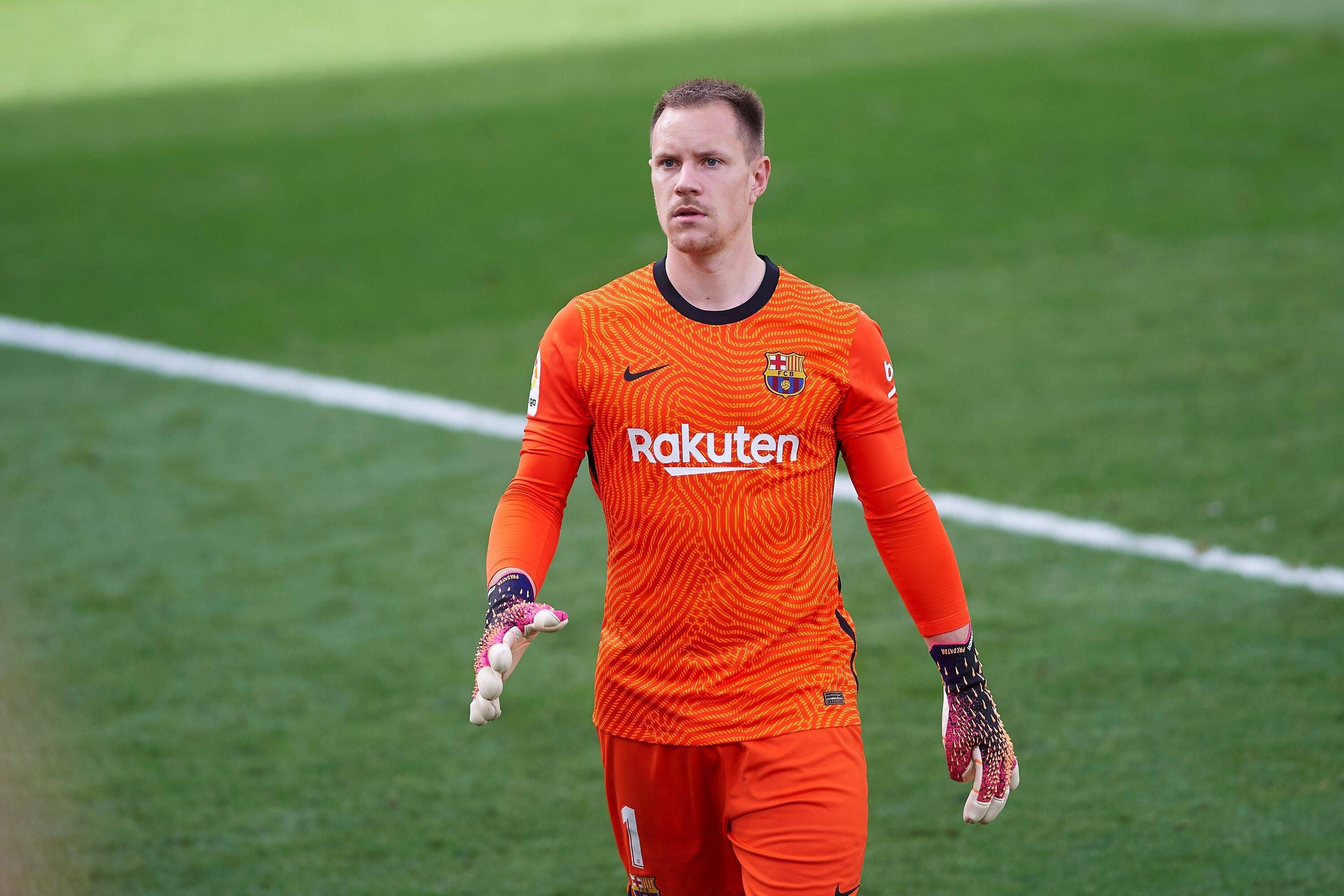 Der Ex-Gladbacher Marc-André ter Stegen im Spiel seines Teams FC Barcelona am 25. April 2021.