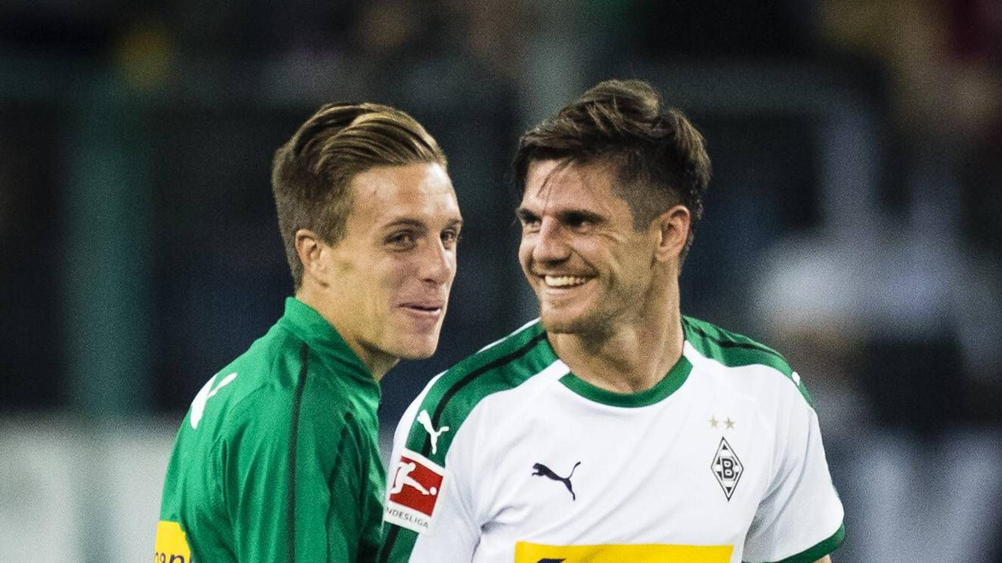 Patrick Herrmann (l.) und Jonas Hoffmann (r.), hier am 21. Oktober 2018, treten im EM-Spezial der Kurzserie "Flaco vs. Hoffi" gegeneinander an.