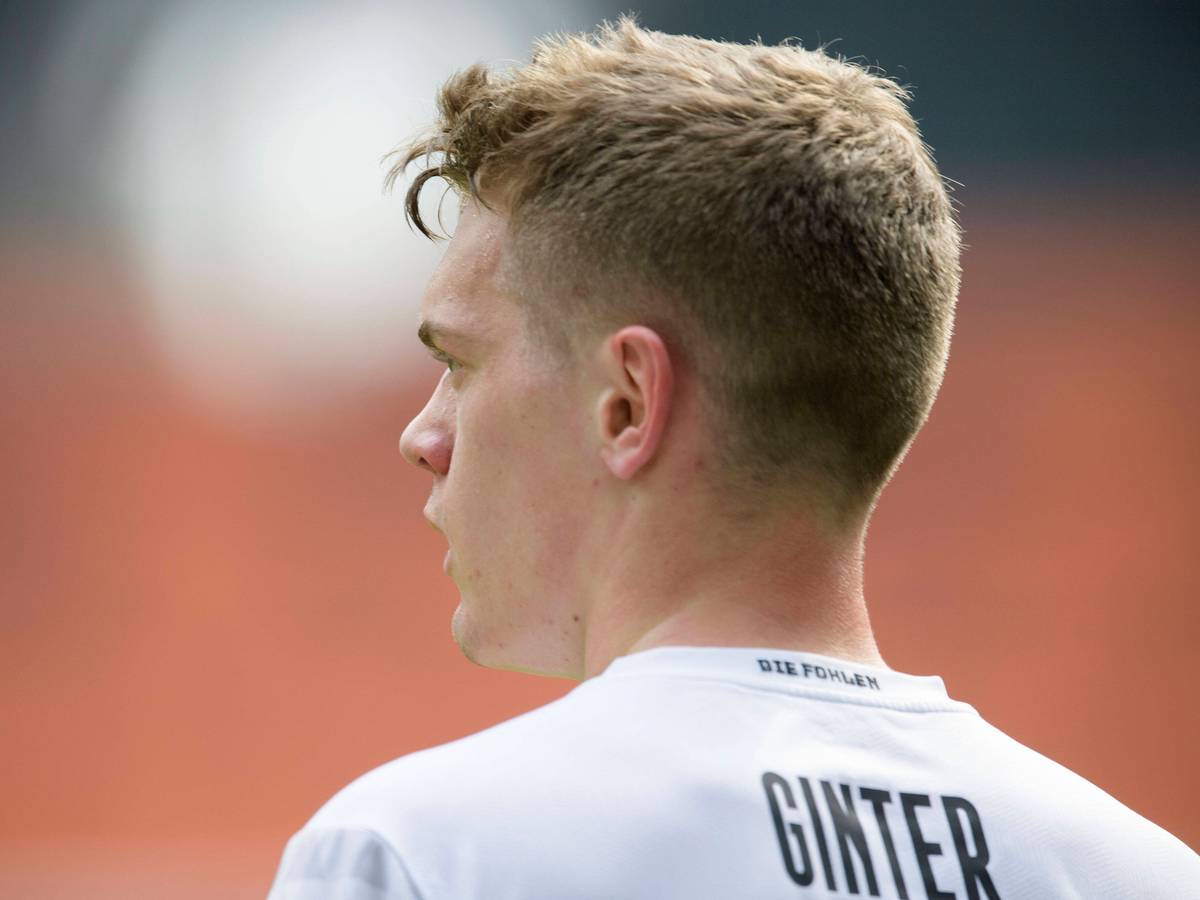 Borussias Abwehrchef Matthias Ginte beim Bundesliga-Spiel zwischen Gladbach und Eintracht Frankfurt am 17. April 2021.
