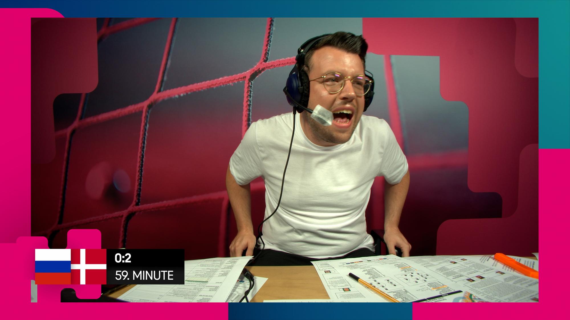 Christian Straßburger im Studio von Magenta TV