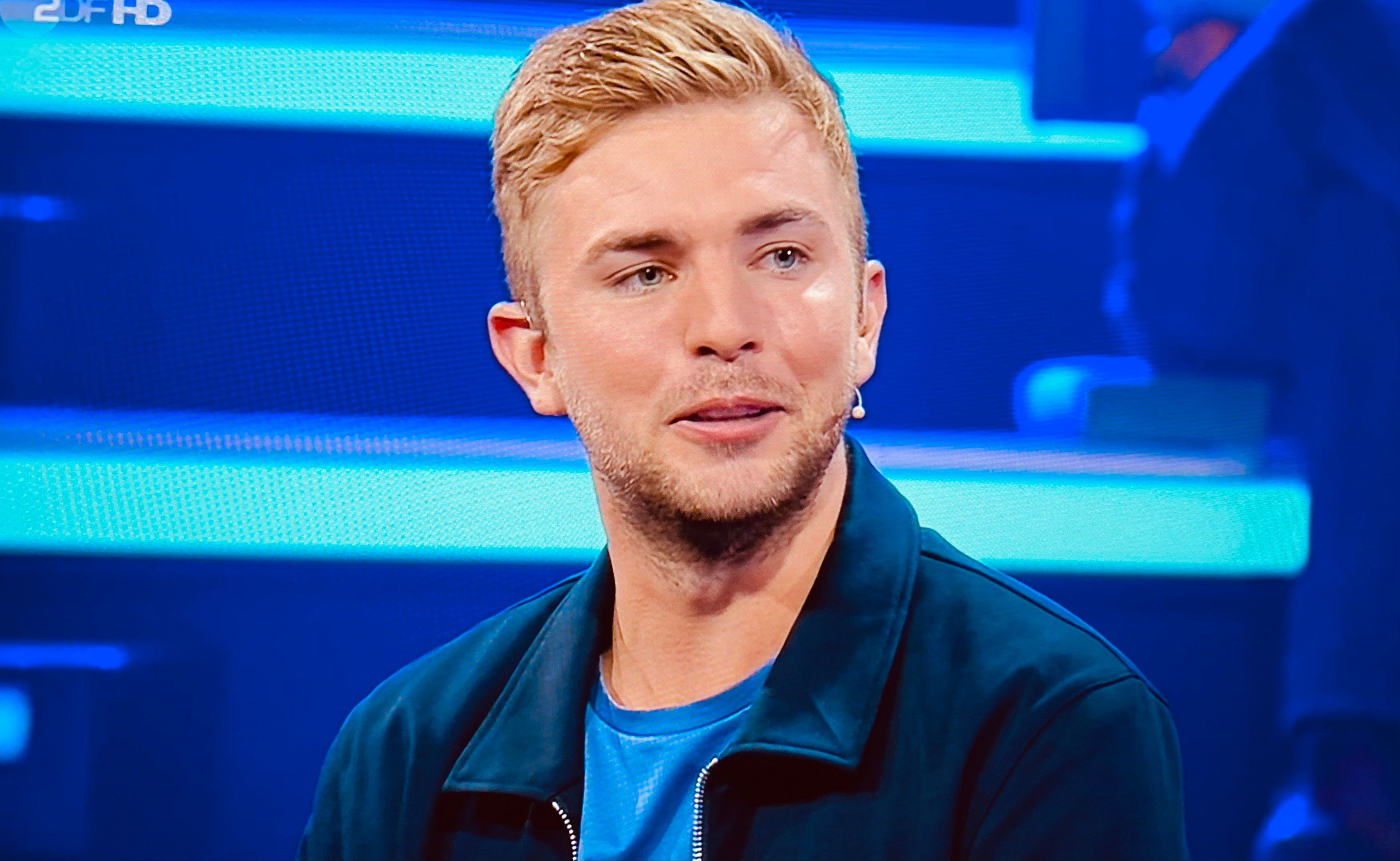Christoph Kramer, Profi von Borussia Mönchengladbach, lächelt am 28. Juni 2021 in die Kamera des öffentlich-rechtlichen Senders ZDF.
