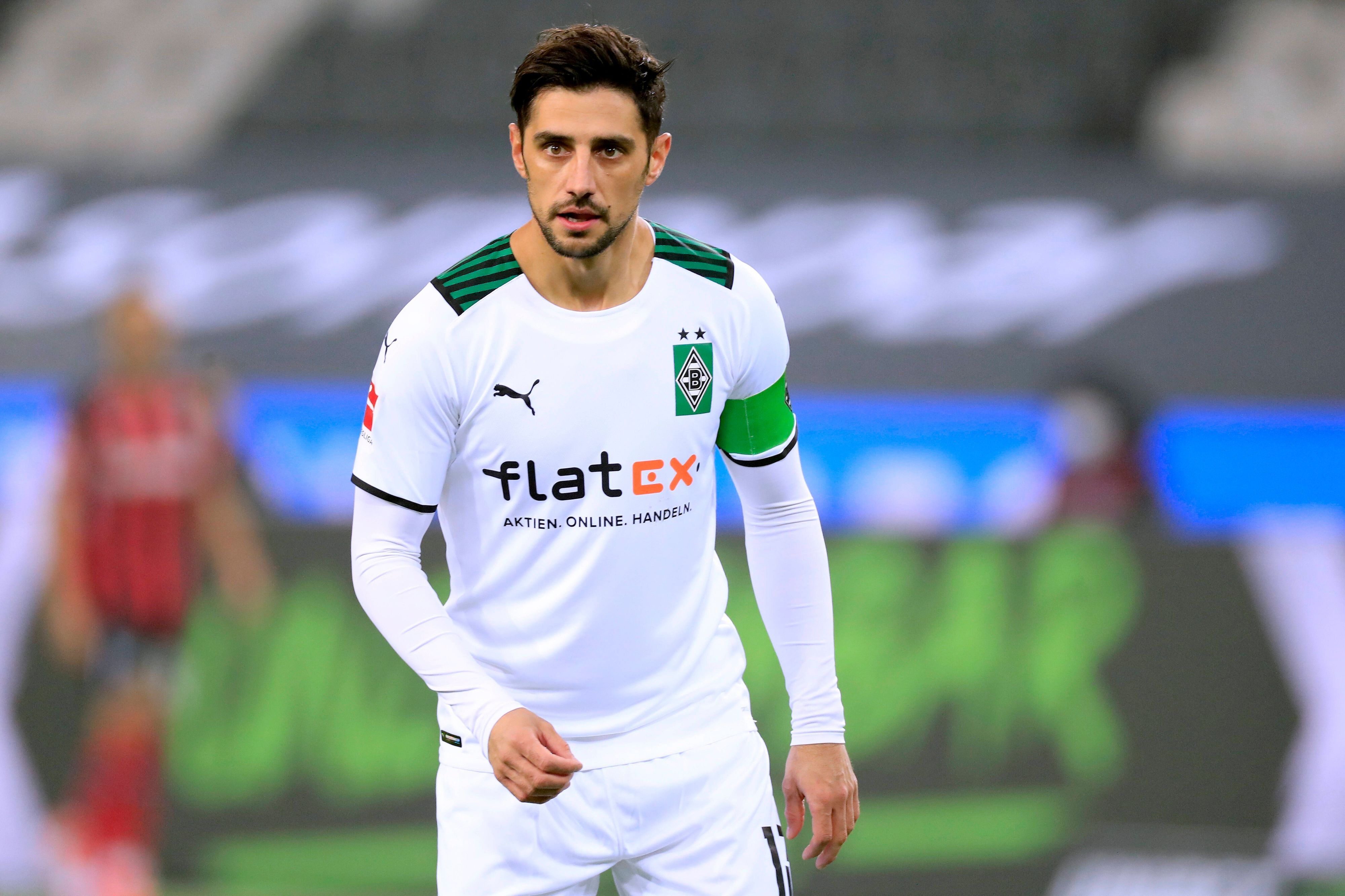 Gladbach-Kapitän Lars Stindl beim Bundesliga-Spiel zwischen Borussia Mönchengladbach und Bayer Leverkusen am 15. Januar 2022.