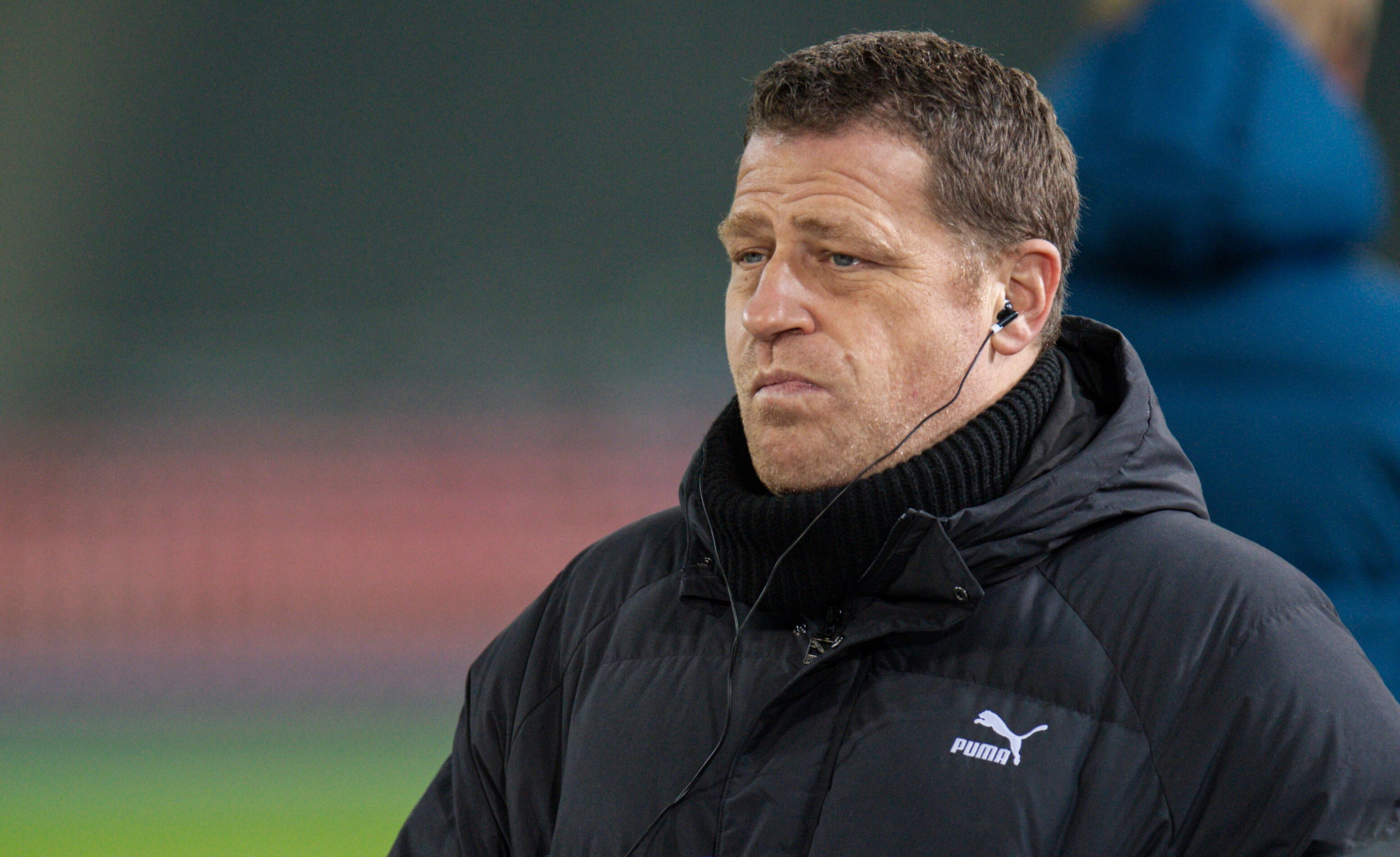 Max Eberl, ehemaliger Sportdirektor von Borussia Mönchengladbach. Auf diesem Foto ist der 48-Jährige am 15. Januar 2022 im Borussia-Park zu sehen. Eberl schaut mürrisch nach vorne.
