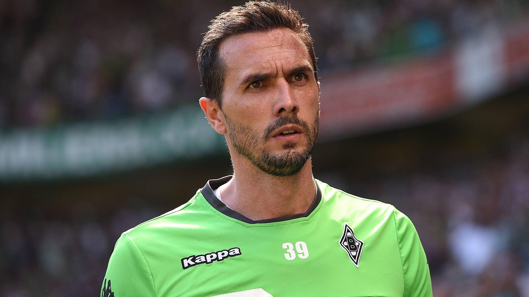 Fußball 1. Bundesliga 33. Spieltag Borussia Mönchengladbach - Bayer Leverkusen am 07.05.2016 im Borussia-Park in Mönchengladbach Martin Stranzl ( Mönchengladbach ) xRx
Football 1 Bundesliga 33 Matchday Borussia Moenchengladbach Bayer Leverkusen at 07 05 2016 in Borussia Park in Moenchengladbach Martin Stranzl Moenchengladbach xRx
