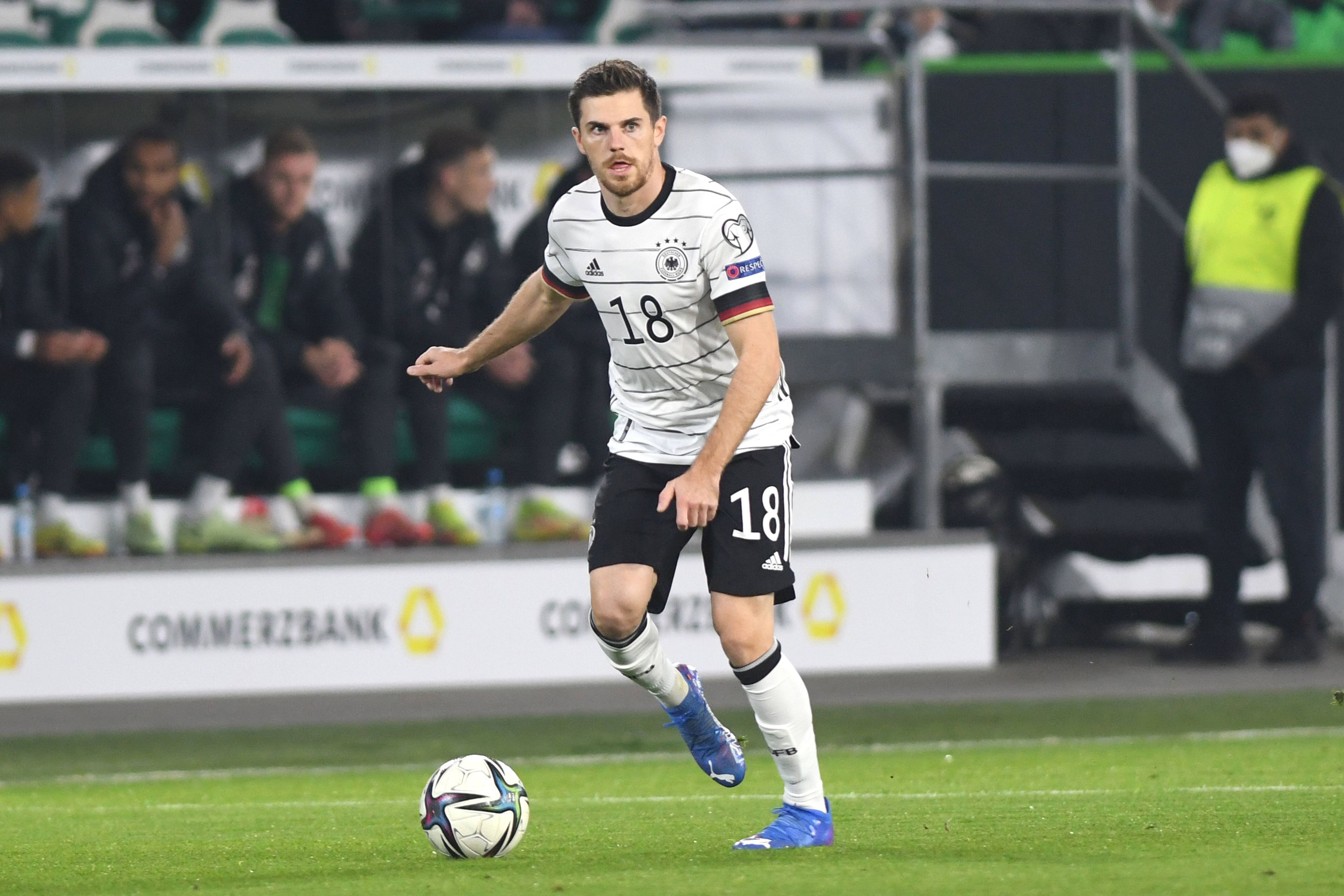 Gladbach-Profi Jonas Hofmann. Auf diesem Foto ist der Offensivallrounder im Trikot der deutschen Nationalmannschaft während des WM-Qualifikationsspiels gegen Liechtenstein am 11. November 2021 in Wolfsburg zu sehen.