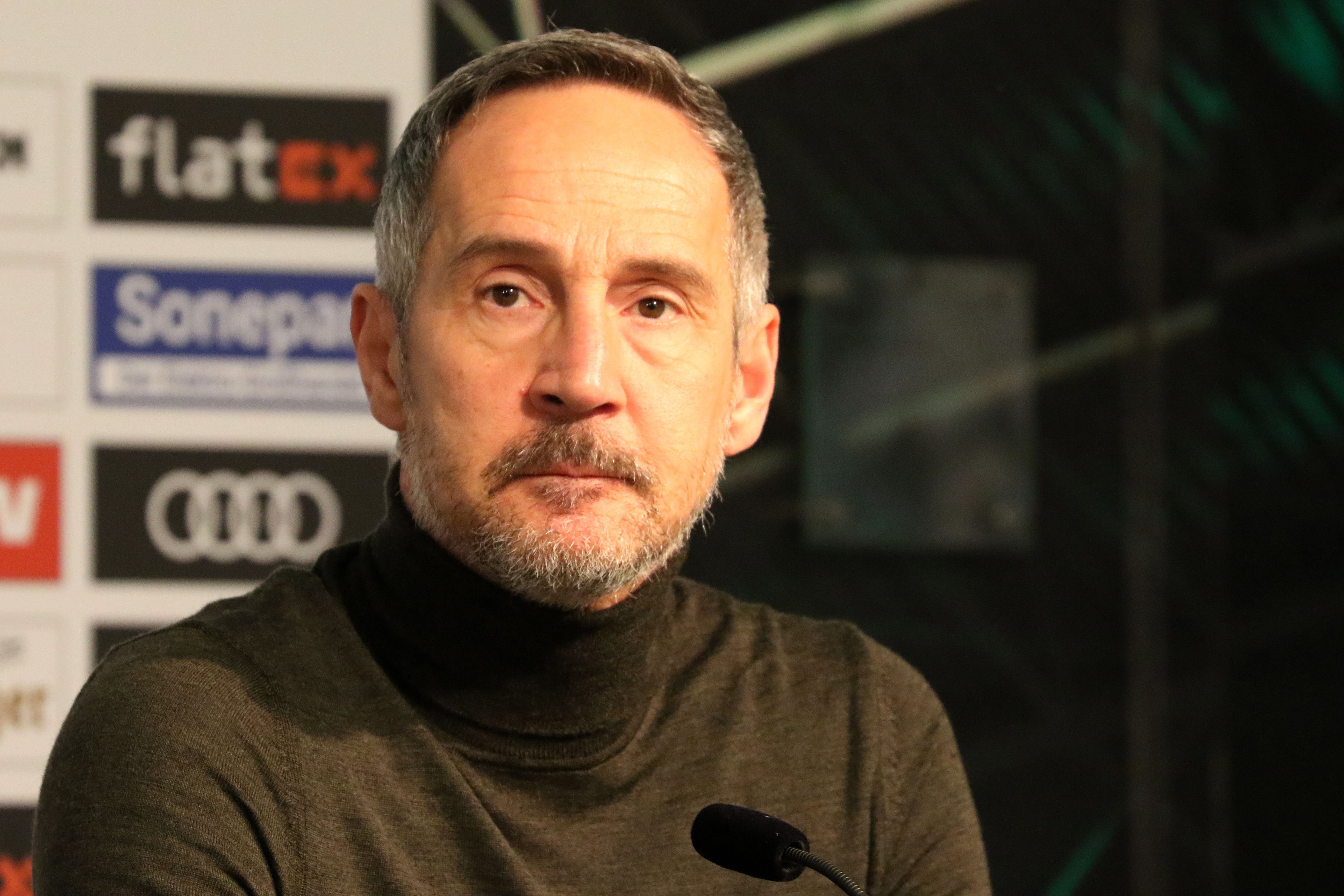 03.02.2022, Mönchengladbach, GER, Fussball, Herren, BL, Saison 2021/2022, Borussia Moenchengladbach

Pressekonferenz BL Arminia Bielefeld vs. Bor. Mönchengladbach  

Trainer Adi Hütter / Huetter (Gladbach)