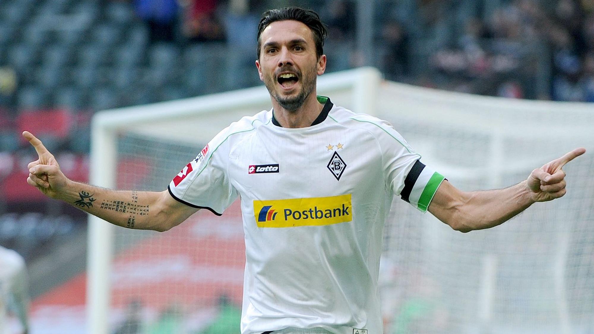 Martin Stranzl war von 2011 bis zu seinem Karriereende 2016 bei Borussia Mönchengladbach unter Vertrag. Das Foto zeigt ihn beim Torjubel am 9. Februar 2013 im Spiel gegen Bayer Leverkusen.