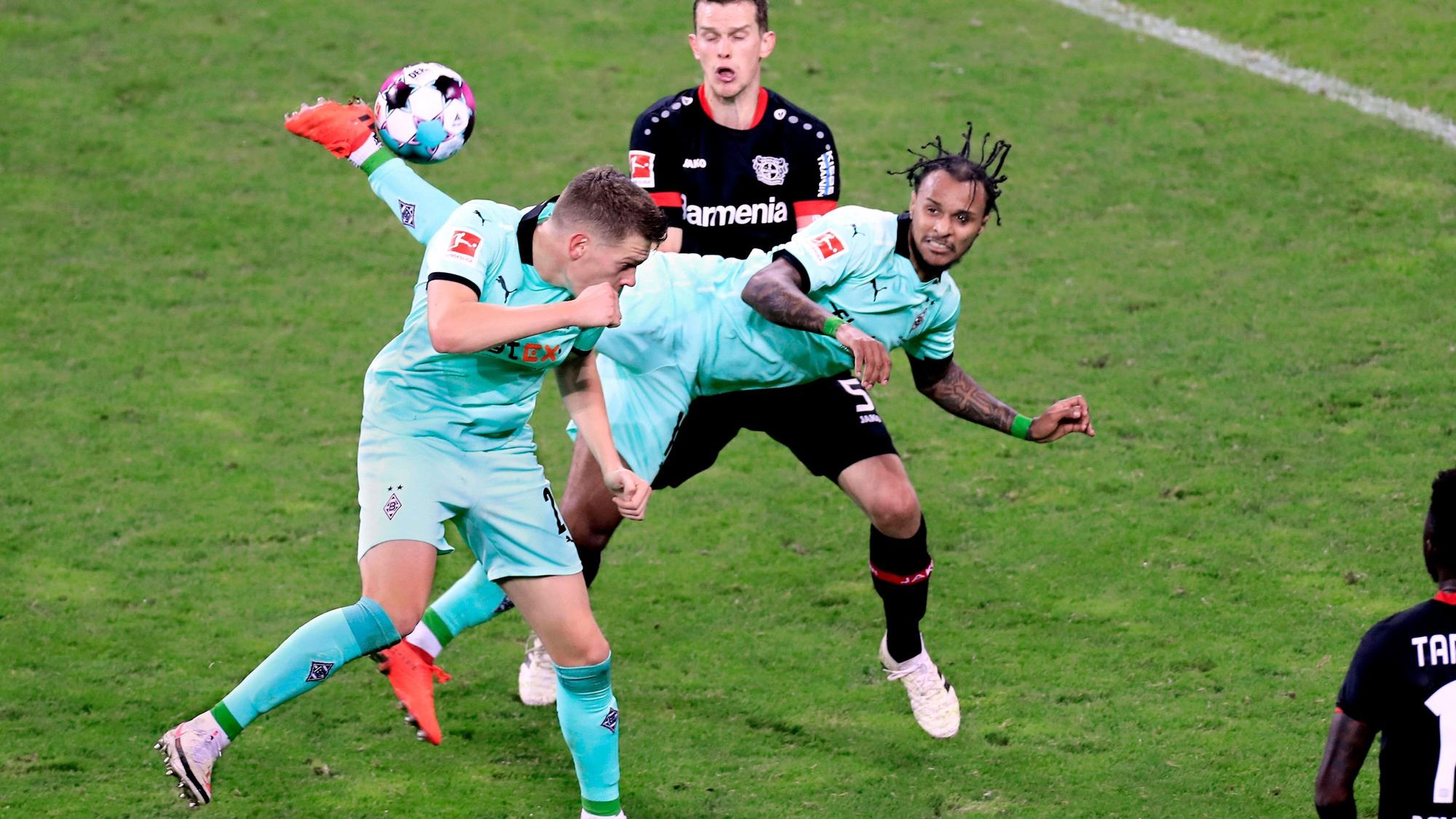 Ex-Gladbach-Profi Valentino Lazaro begeisterte die Bundesliga mit seinem Hackentreffer gegen Leverkusen am 9. November 2020.