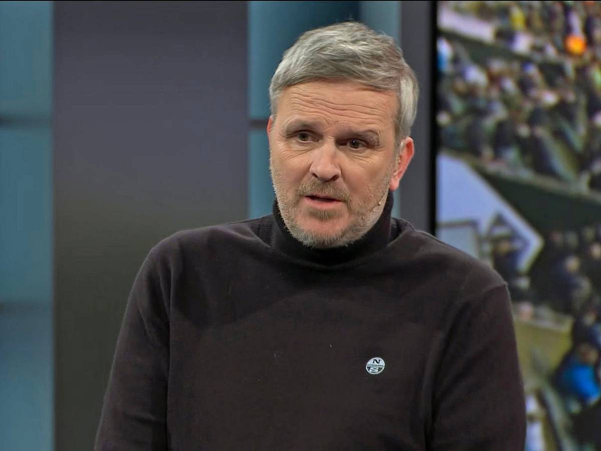 Sky-Experte Dietmar Hamann am 26. Februar 2022 im Studio des Bezahl-Senders.
