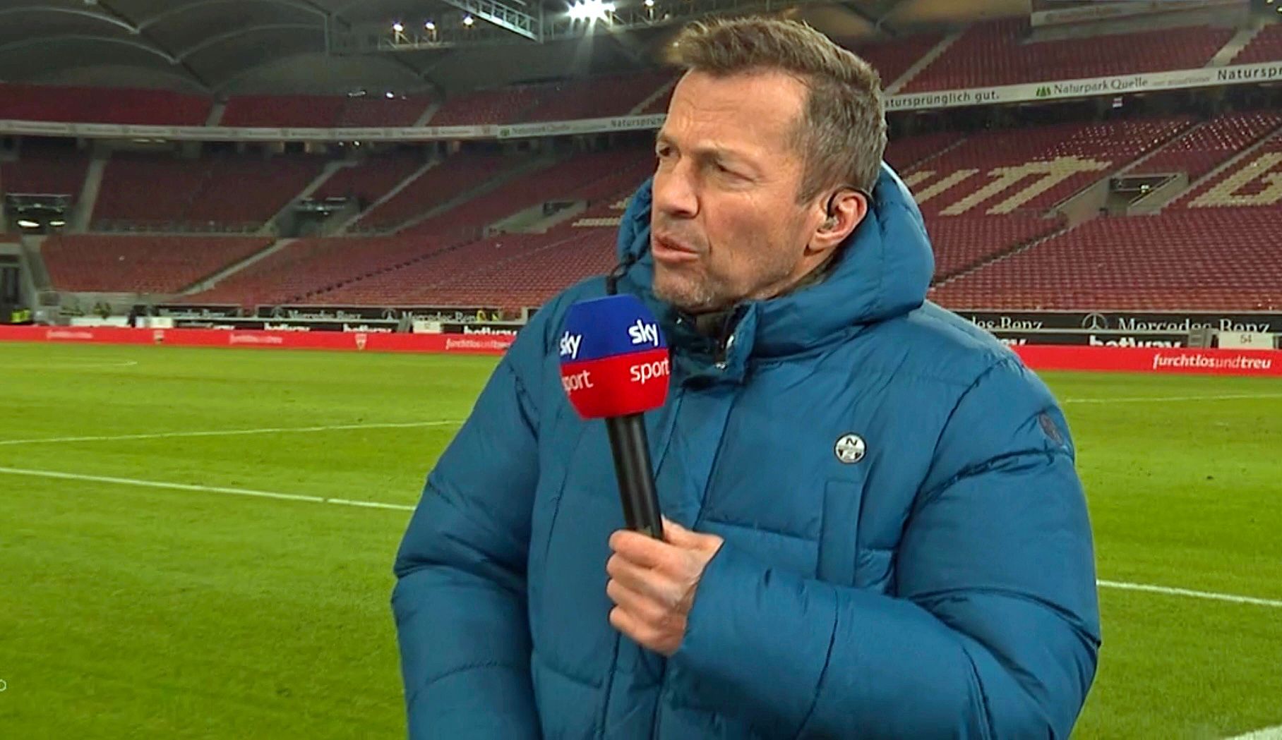 Lothar Matthäus als Sky-Experte beim Bundesliga-Spiel zwischen dem VfB Stuttgart und Borussia Mönchengladbach am 5. März 2022.