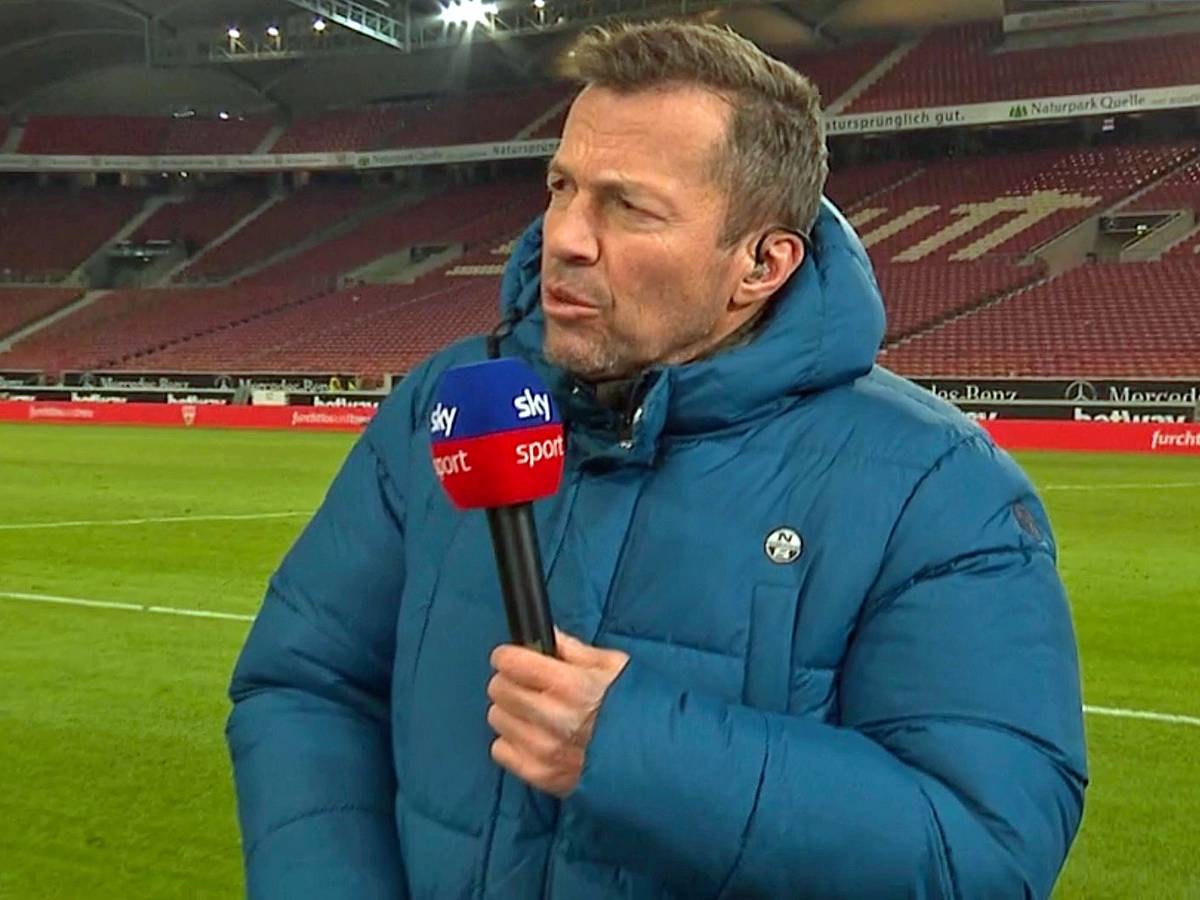 Lothar Matthäus als Sky-Experte beim Bundesliga-Spiel zwischen dem VfB Stuttgart und Borussia Mönchengladbach am 5. März 2022.