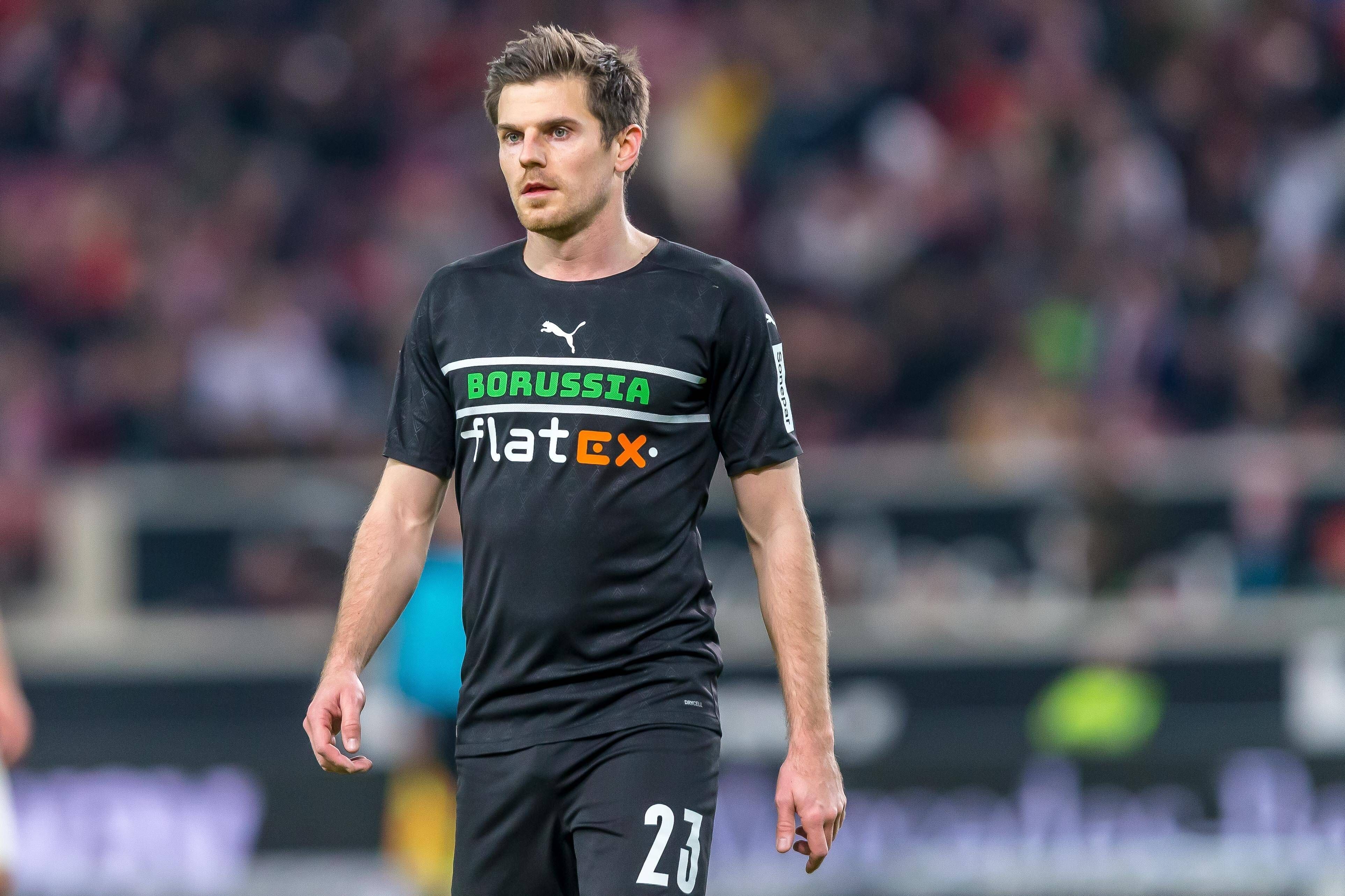 Betrübte Blicke in Stuttgart: Jonas Hofmann von Borussia Mönchengladbach verlor mit seinem Team am Samstagabend (5. März 2022) 2:3 beim VfB.