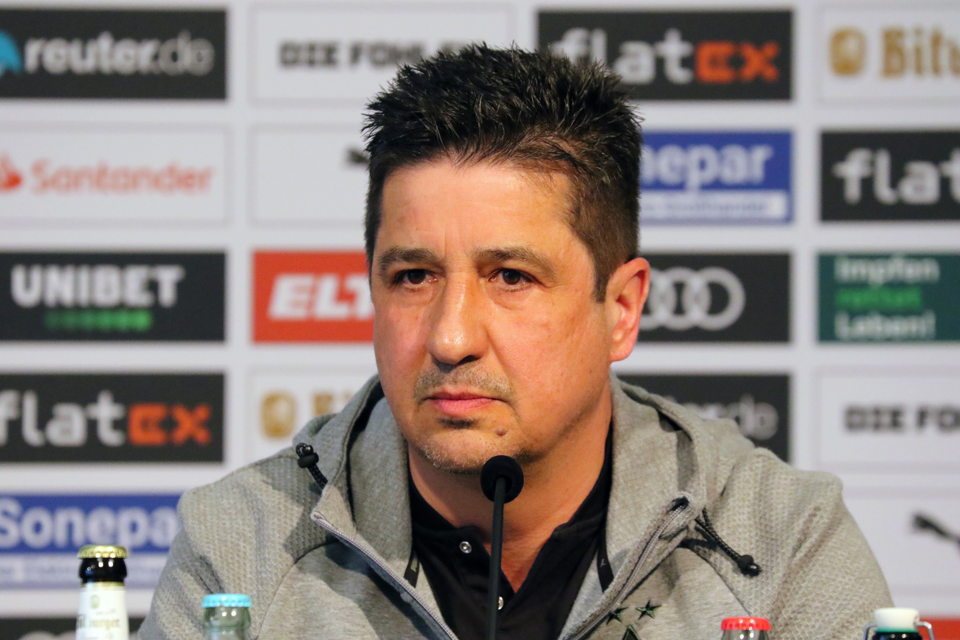 Co-Trainer Christian Peintinger am 10. März 2022 im Borussia-Park. Der Österreicher vertritt Gladbachs Chefcoach Adi Hütter während des Bundesligaspiels gegen Hertha BSC. Peintinger schaut in den Presseraum.