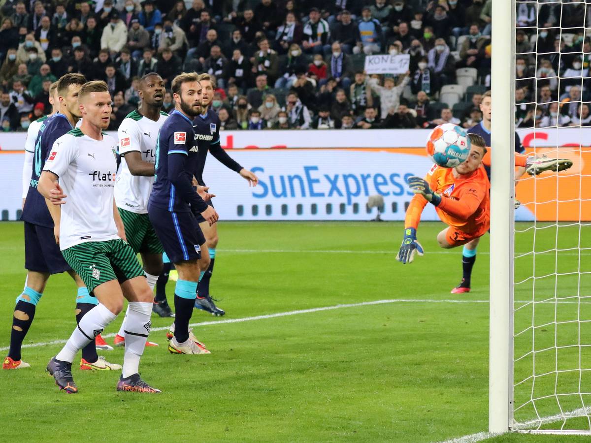 Borussia Mönchengladbach gewann am Samstag (12. März 2022) das Top-Spiel des 26. Bundesliga-Spieltags gegen Hertha BSC mit 2:0.