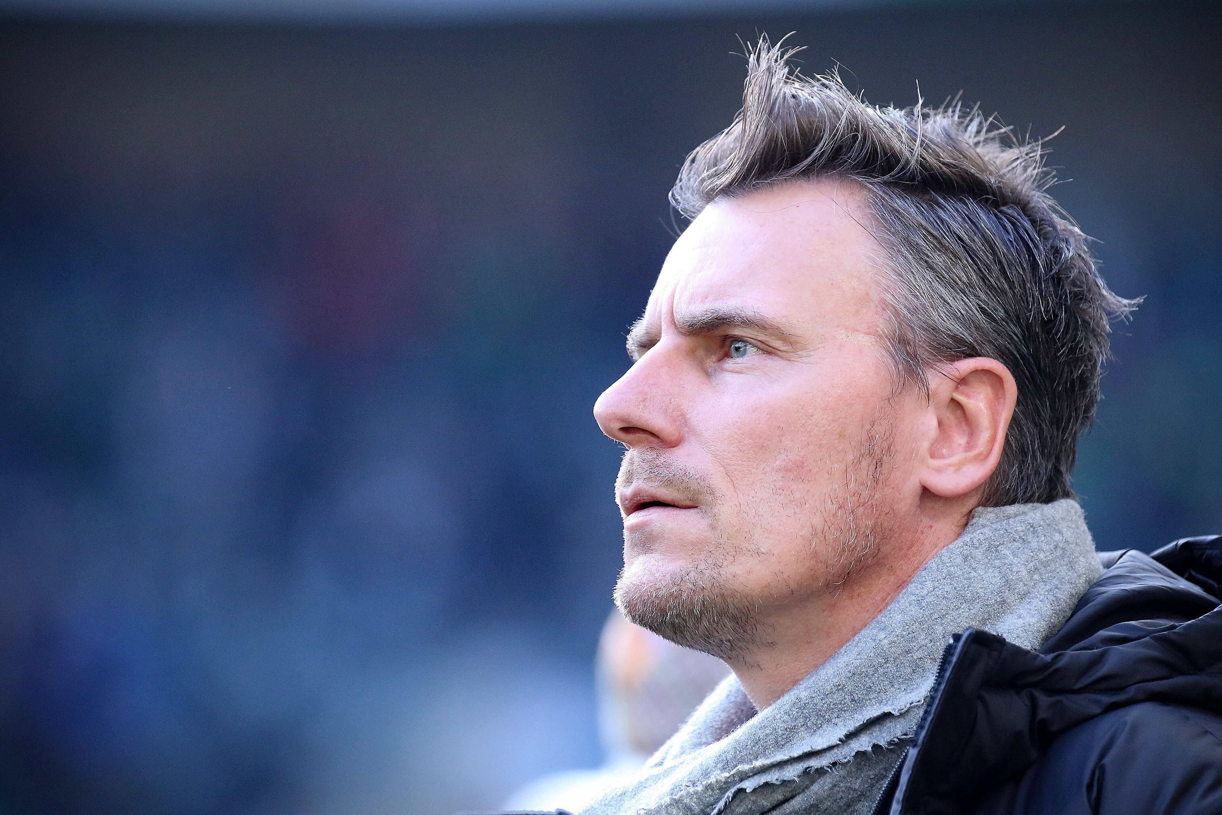 Steffen Korell, Chefscout von Borussia Mönchengladbach, schaut am 10. November 2019 nachdenklich in die Ferne.