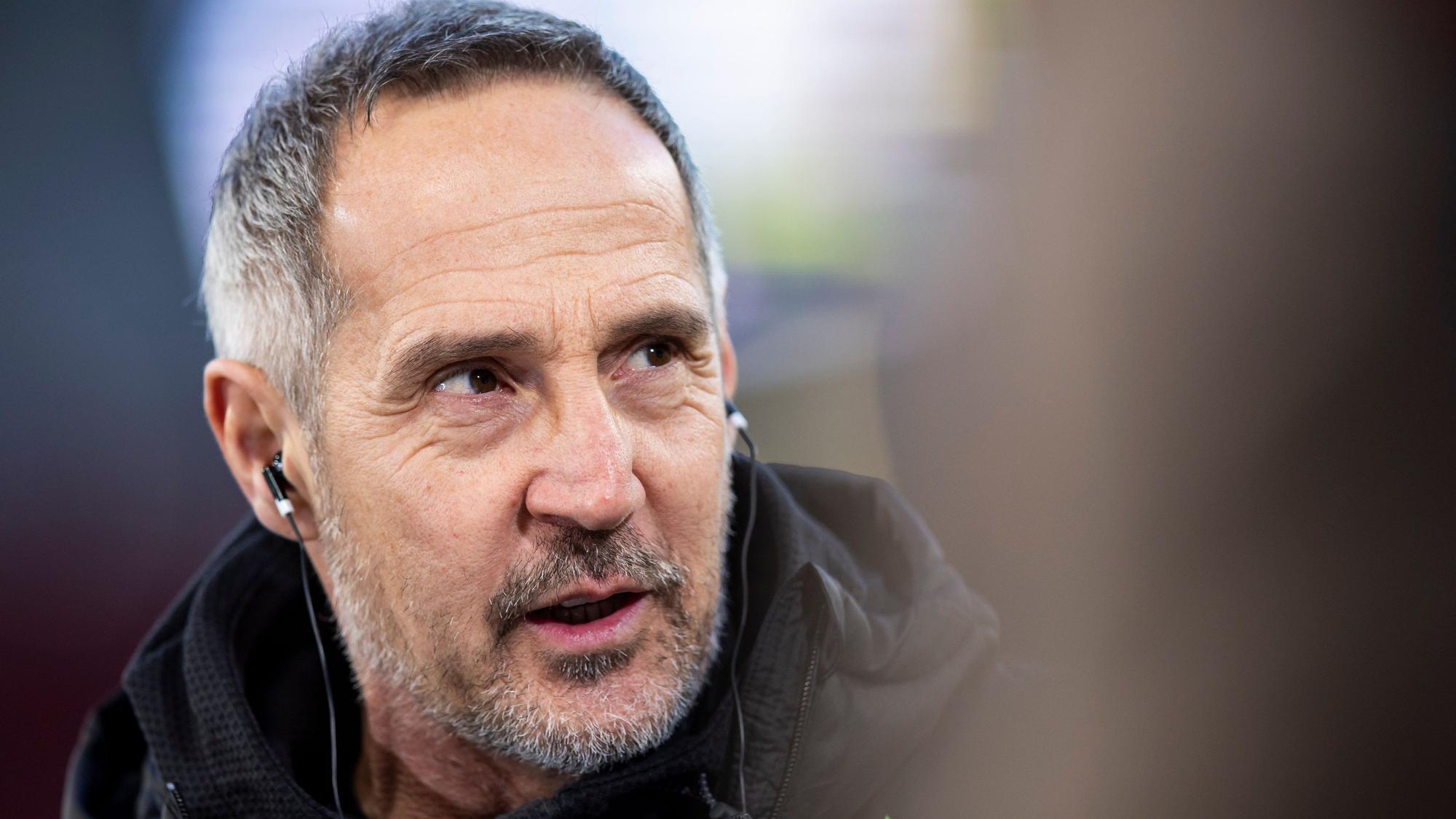 Adi Hütter, Coach von Borussia Mönchengladbach, hier am 6. März 2022 beim Auswärtsspiel in Stuttgart, kann sich eine Trainer-Tätigkeit bis ins hohe Rentenalter nur schwer vorstellen.