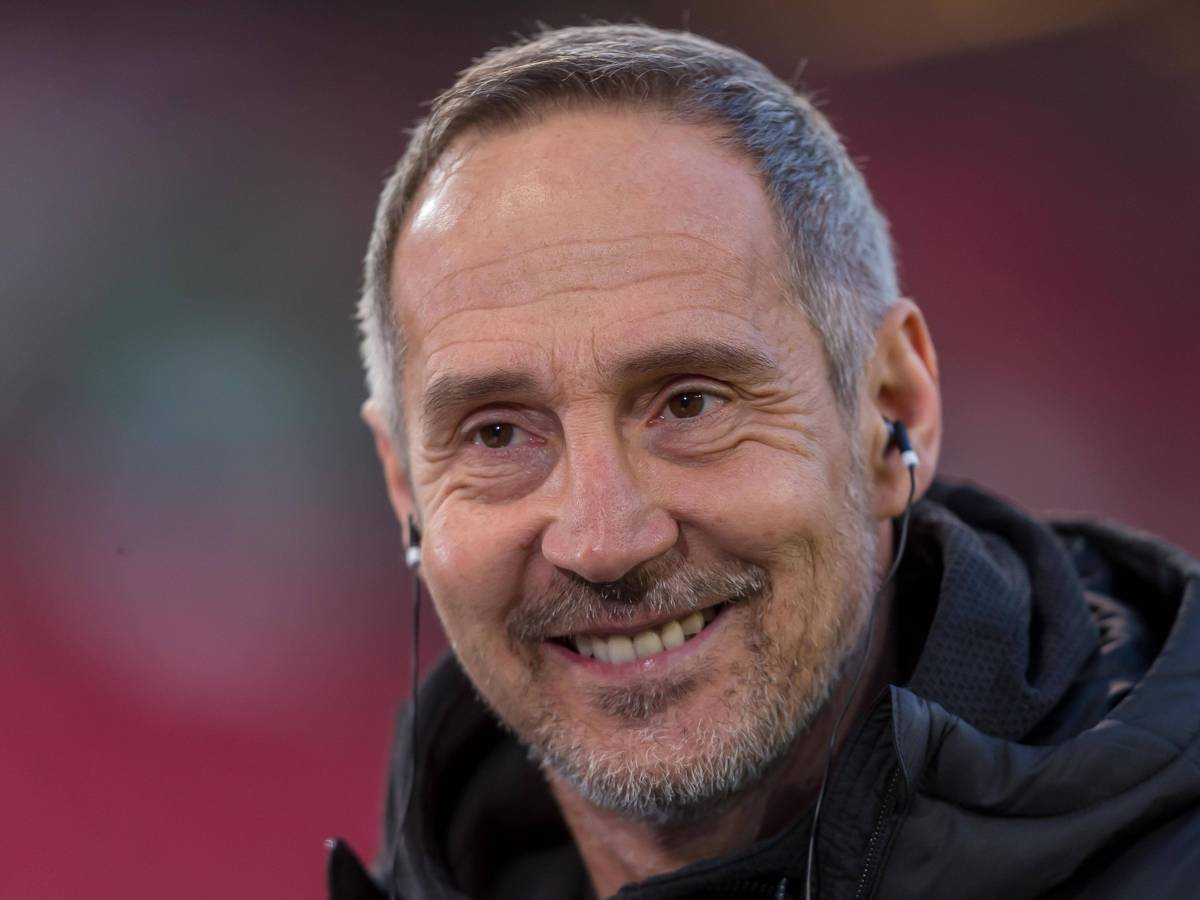Adi Hütter, Trainer von Borussia Mönchengladbach, am 5. März 2022 beim Auswärtsspiel in Stuttgart im Interview.