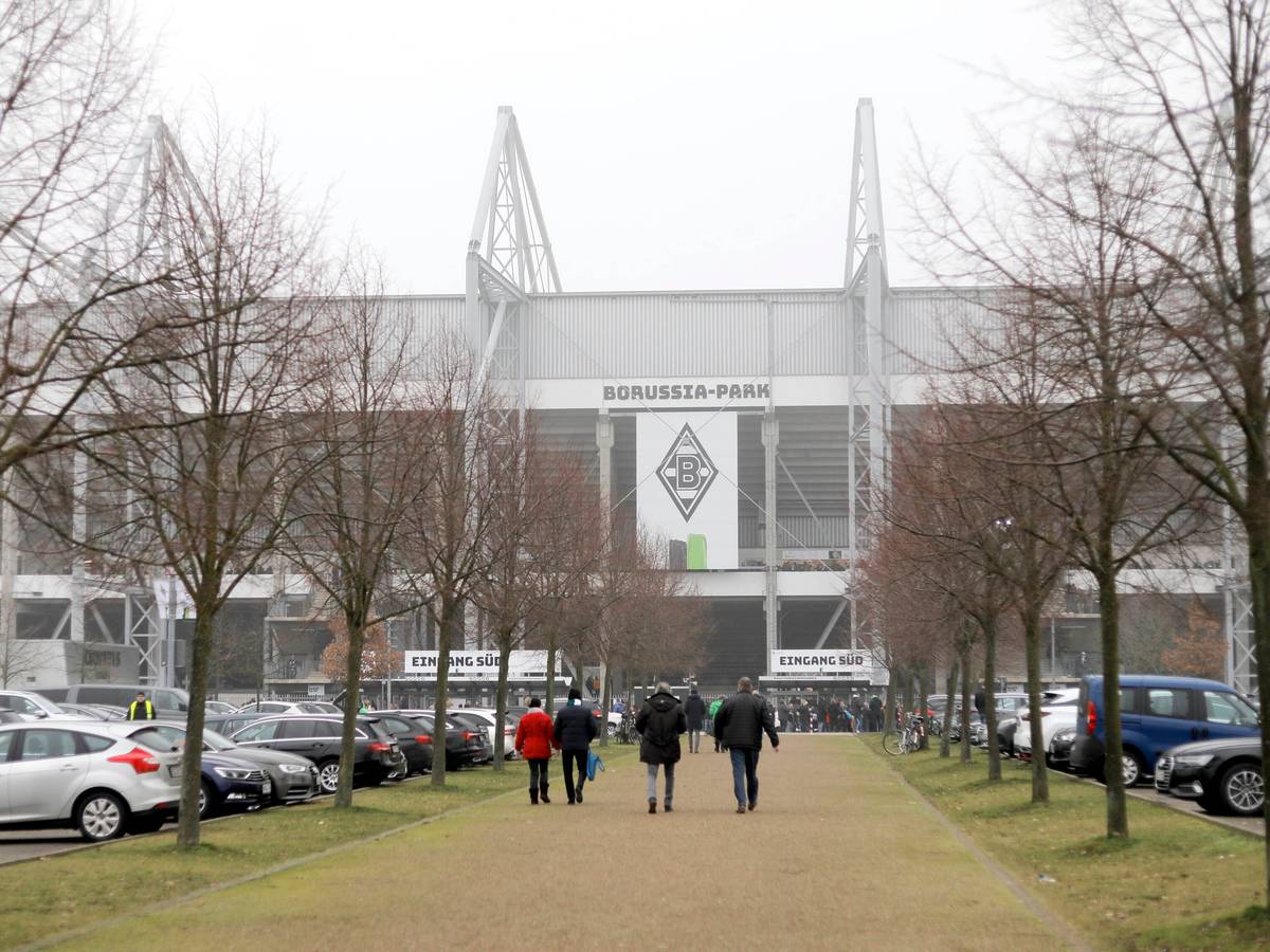 Mönchengladbach, Borussia Park, 25.01.20: Borussia Park von Außen, im Spiel der 1. Bundesliga zwischen Borussia Mgladbach vs. FSV Mainz 05 in der Saison 2019/2020. DFL regulations prohibit any use of photographs as image sequences and/or quasi-video. *** Mönchengladbach, Borussia Park, 25 01 20 Borussia Park from outside, in the match of the 1 Bundesliga between Borussia Mgladbach vs FSV Mainz 05 in the 2019 2020 season DFL regulations prohibit any use of photographs as image sequences and or quasi video