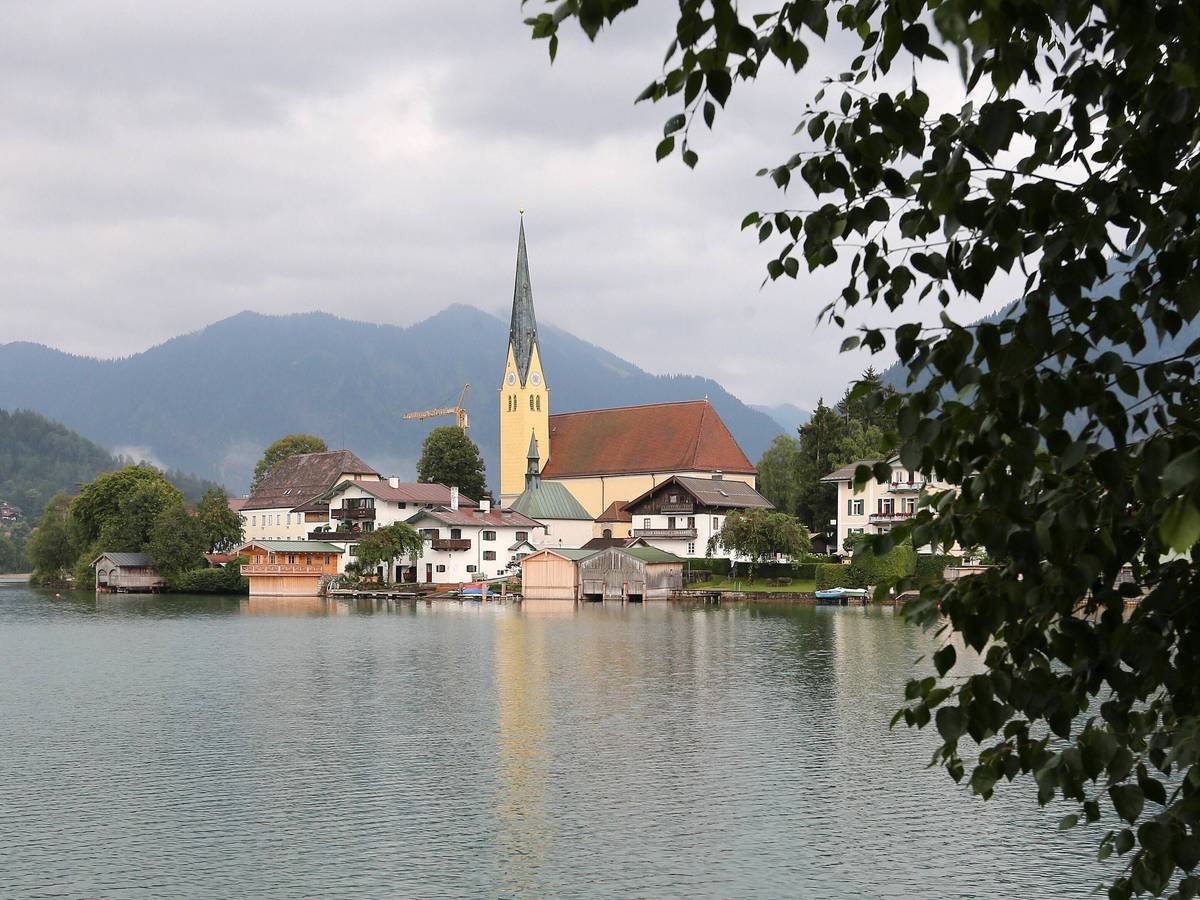 Rottach Egern am Tegernsee ist im Sommer 2022 wieder Gastgeber für das Team von Borussia Mönchengladbach. Die Fohlen werden dort ihr Sommer-Trainingslager absolvieren.
