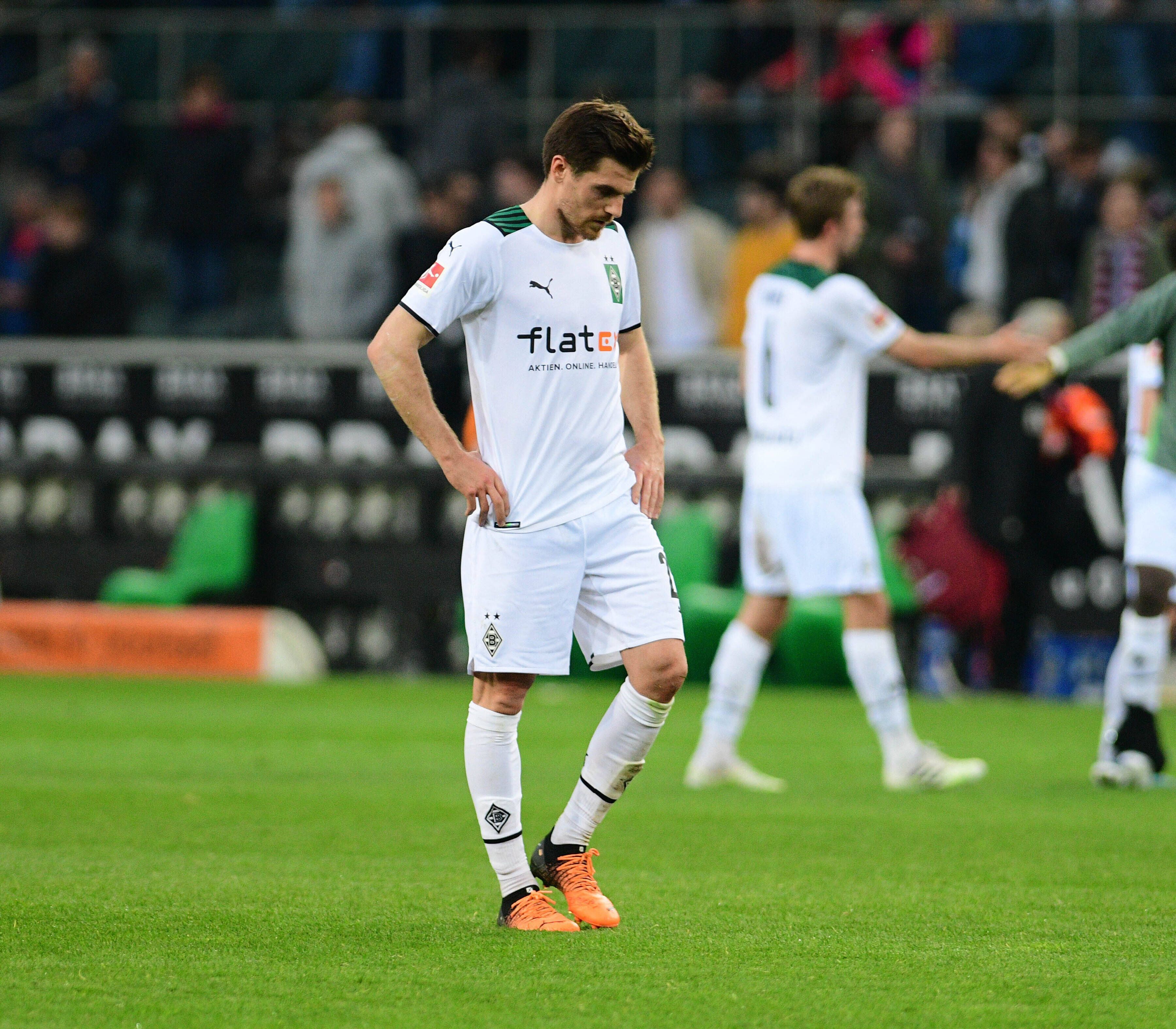 Jonas Hofmann, Spieler von Borussia Mönchengladbach nach der Derby-Niederlage gegen den 1. FC Köln am 16. April 2022.