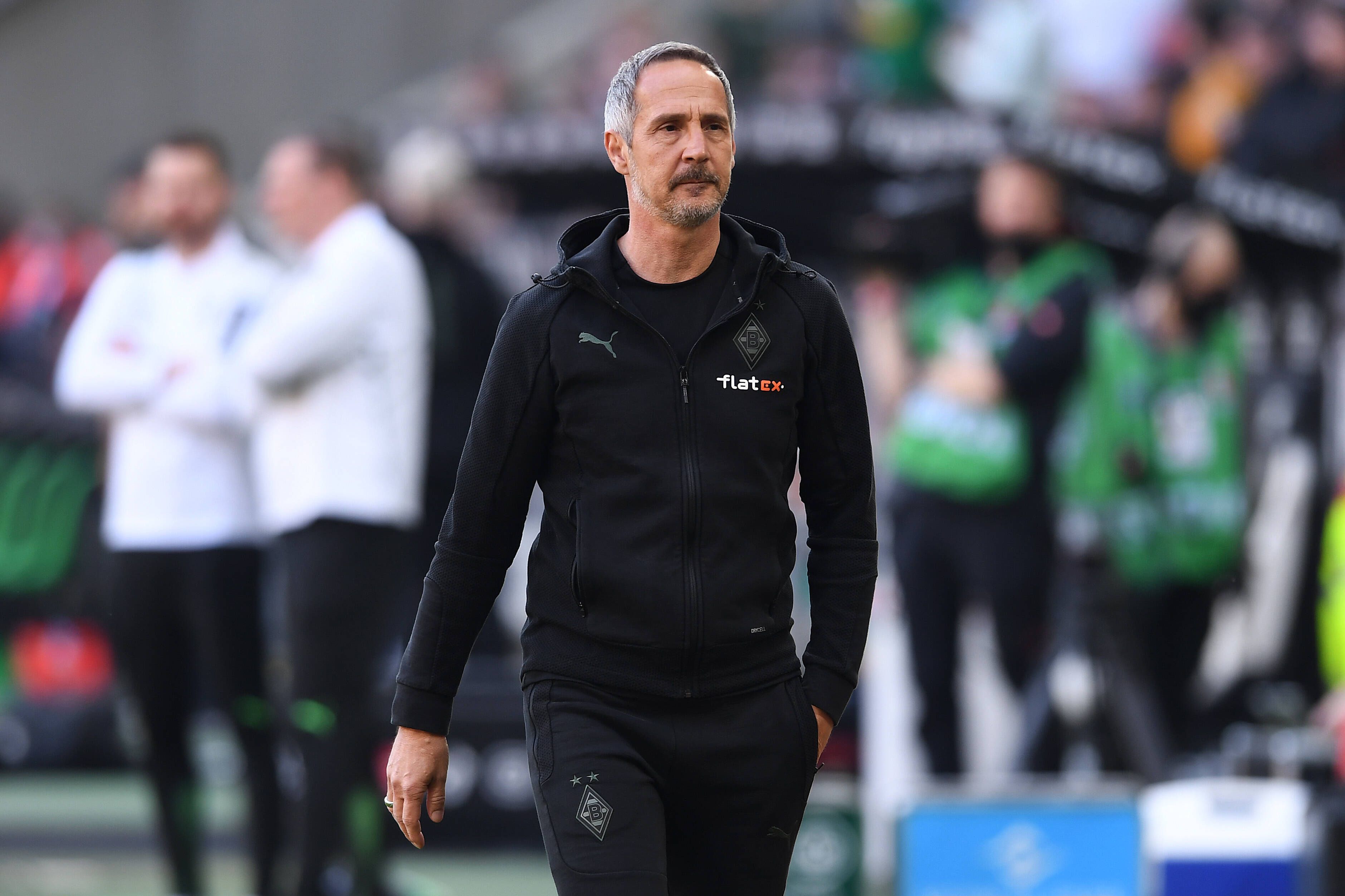 Adi Hütter, Trainer von Borussia Mönchengladbach, steht nach der Derby-Niederlage gegen den 1. FC Köln am Samstag (16. April 2022) bei den Fans erneut in der Kritik.