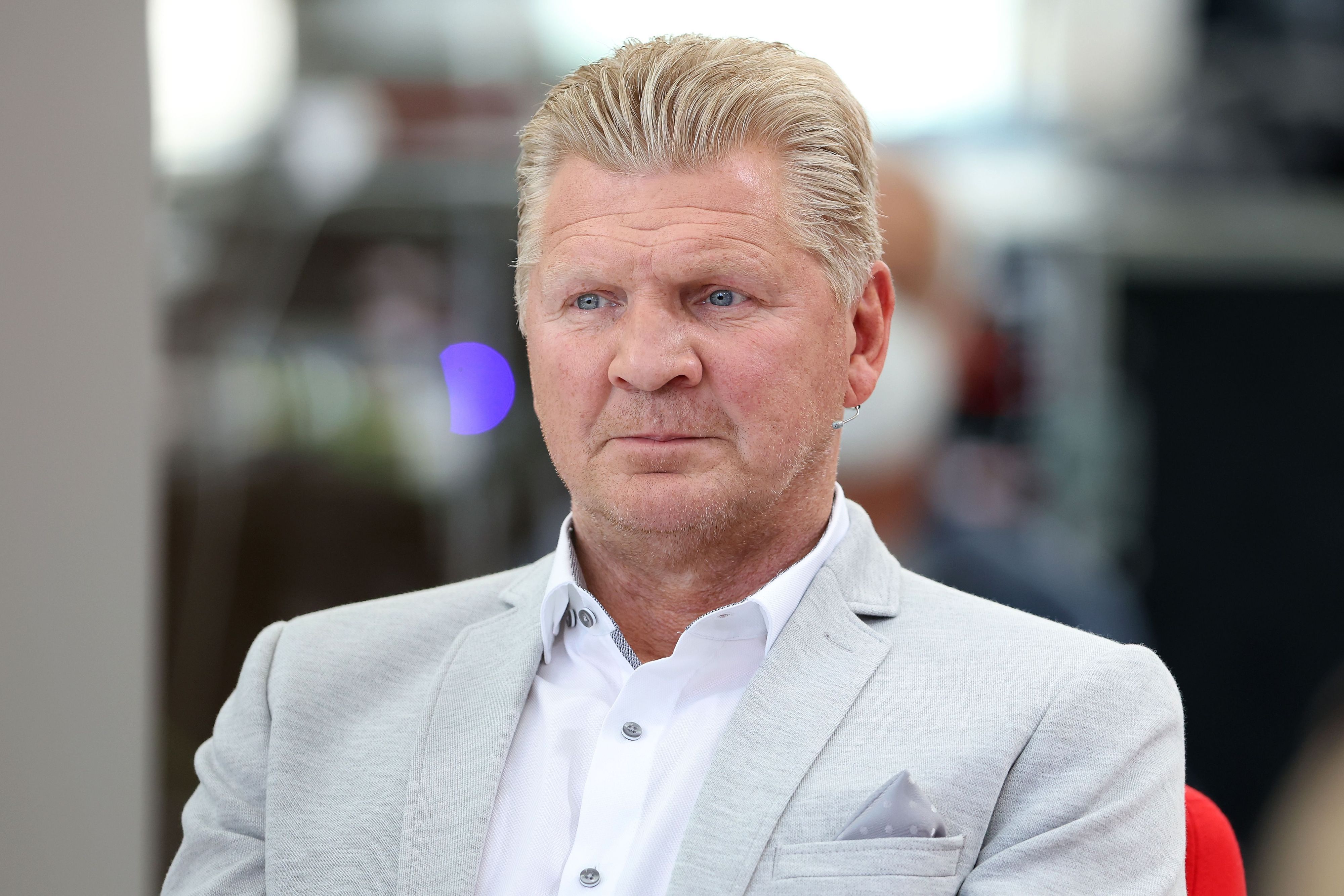 Ex-Gladbach-Kapitän Stefan Effenberg, hier am 17. April 2022 bei einem TV-Auftritt im „Doppelpass“ zu sehen. Effenberg blick nach vorne.