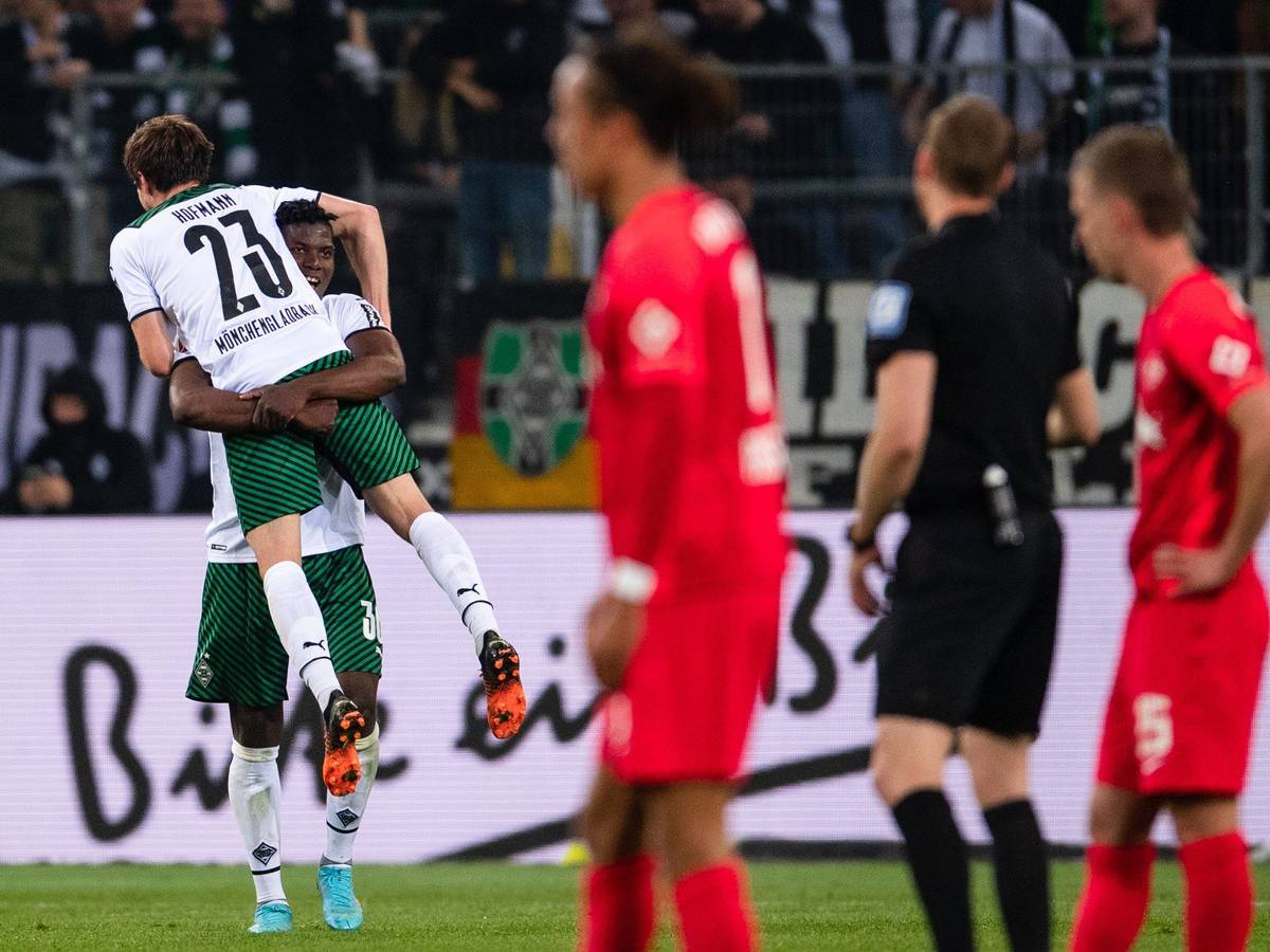 Jubel bei Borussia Mönchengladbach: Am Montag (2. Mai 2022) besiegte die Fohlenelf RB Leipzig mit 3:1.