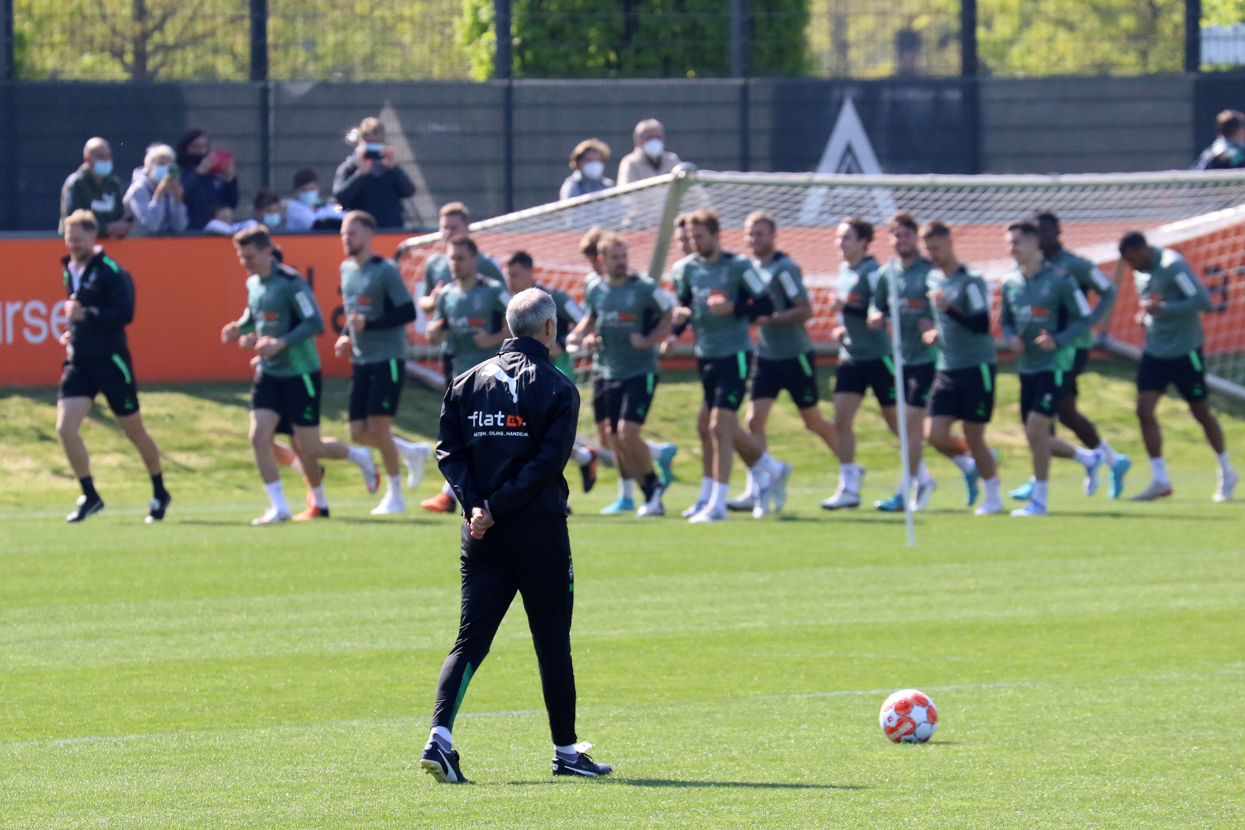 Borussia Mönchengladbach nimmt am Donnerstag (5. Mai 2022) die Vorbereitung auf das Auswärtsspiel bei Eintracht Frankfurt auf. Das Foto zeigt das Team bei einer Trainingseinheit am 28. April im Borussia-Park.