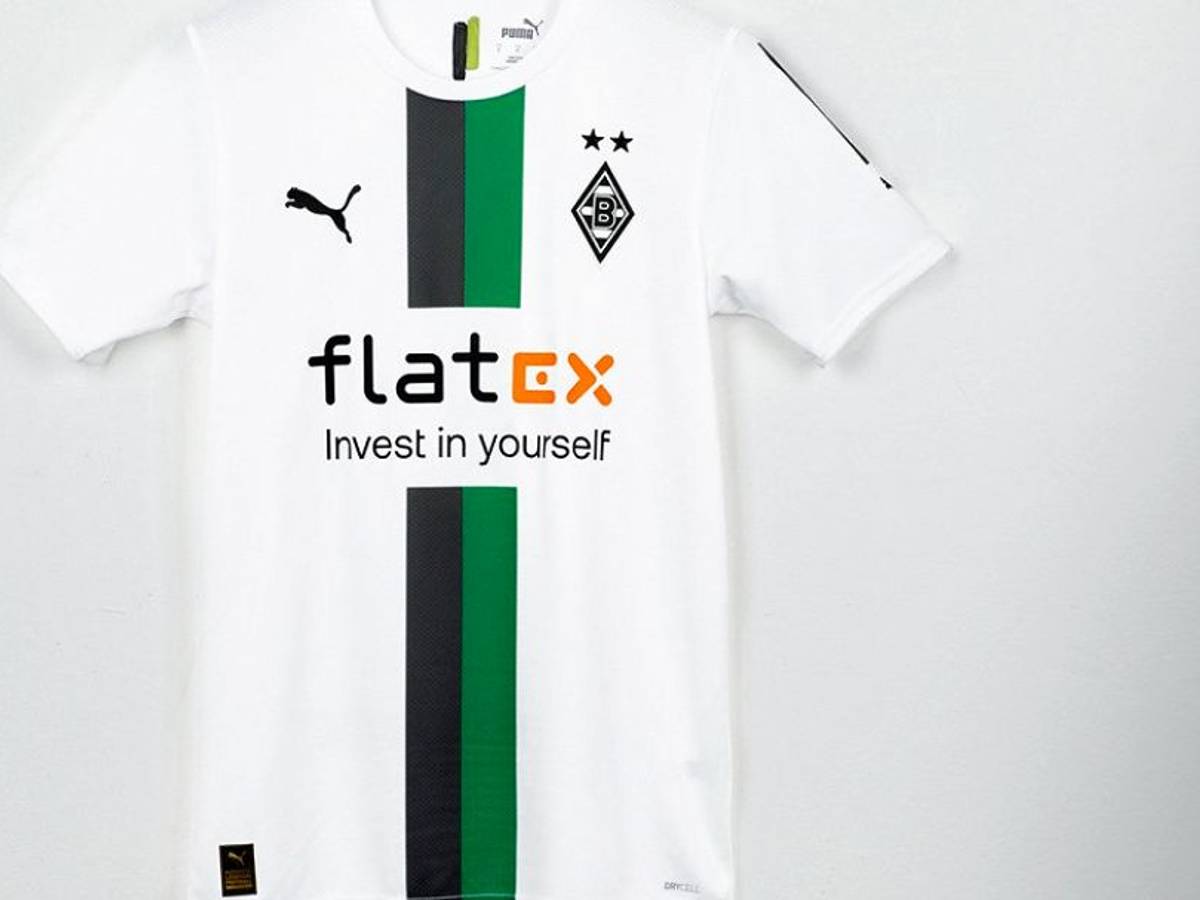 Das neue Heim-Trikot von Borussia Mönchengladbach zur Saison 2022/2023 von Ausrüster Puma ist seit Samstag (14. Mai 2022) erhältlich. Das Trikot hat einen Mittelstreifen.