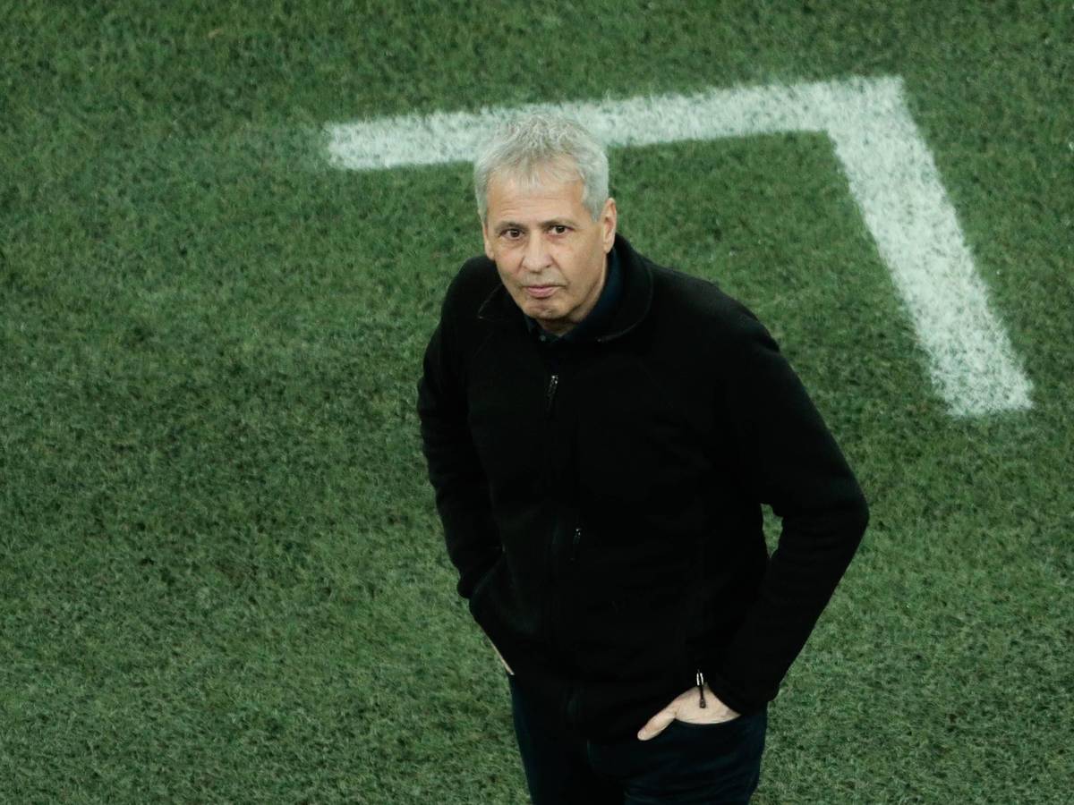 Lucien Favre soll zum zweiten Mal Trainer von Borussia Mönchengladbach werden. Jetzt könnte möglicherweise ein anderer Ex-Verein dazwischenfunken. Dieses Foto stammt vom 8. Dezember 2020.