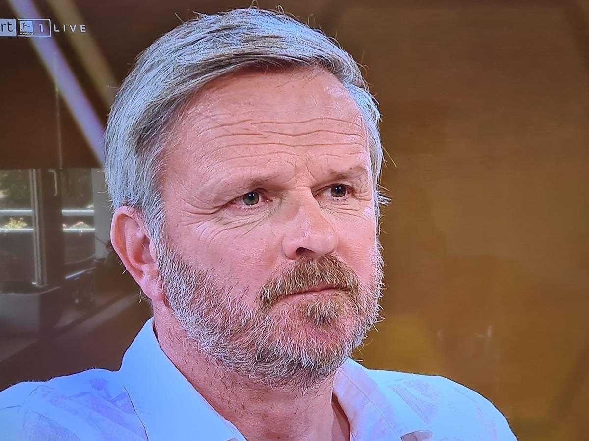 Dietmar Hamann spricht bei Sky90 am 15. Mai 2022 über das Trainer-Beben in der Bundesliga.