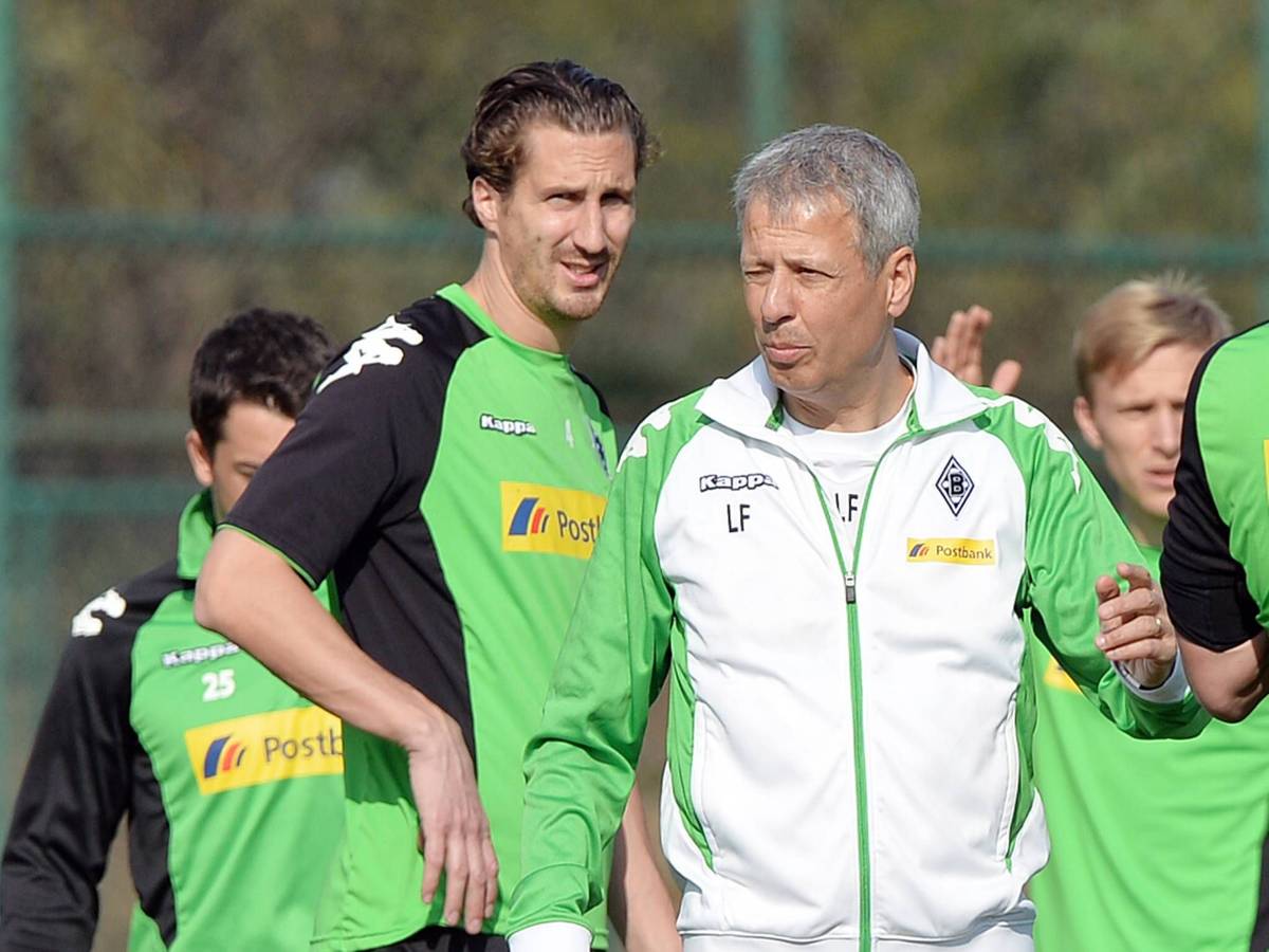 Roel Brouwers und Lucien Favre am 12. Januar 2014 bei Borussia Mönchengladbach.