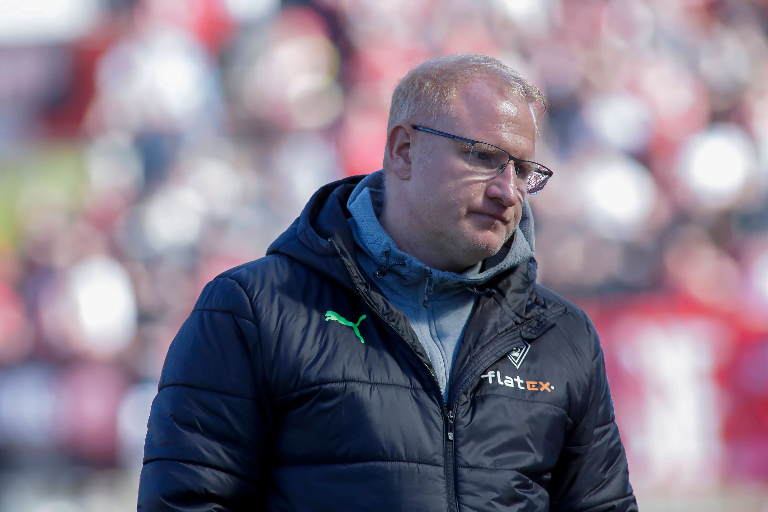 Heiko Vogel, hier am 16. April 2022 beim Spiel gegen Rot-Weiss Essen, wird in Zukunft nicht mehr die U23 von Borussia Mönchengladbach trainieren.