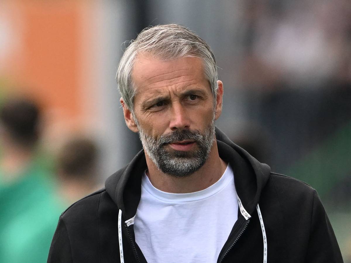 Marco Rose, ehemaliger Trainer von Borussia Mönchengladbach und Borussia Dortmund, ist bei Galatasaray Istanbul im Gespräch. Dieses Bild zeigt ihn am 7. Mai 2022. Rose schaut zerknirscht in die Kamera.