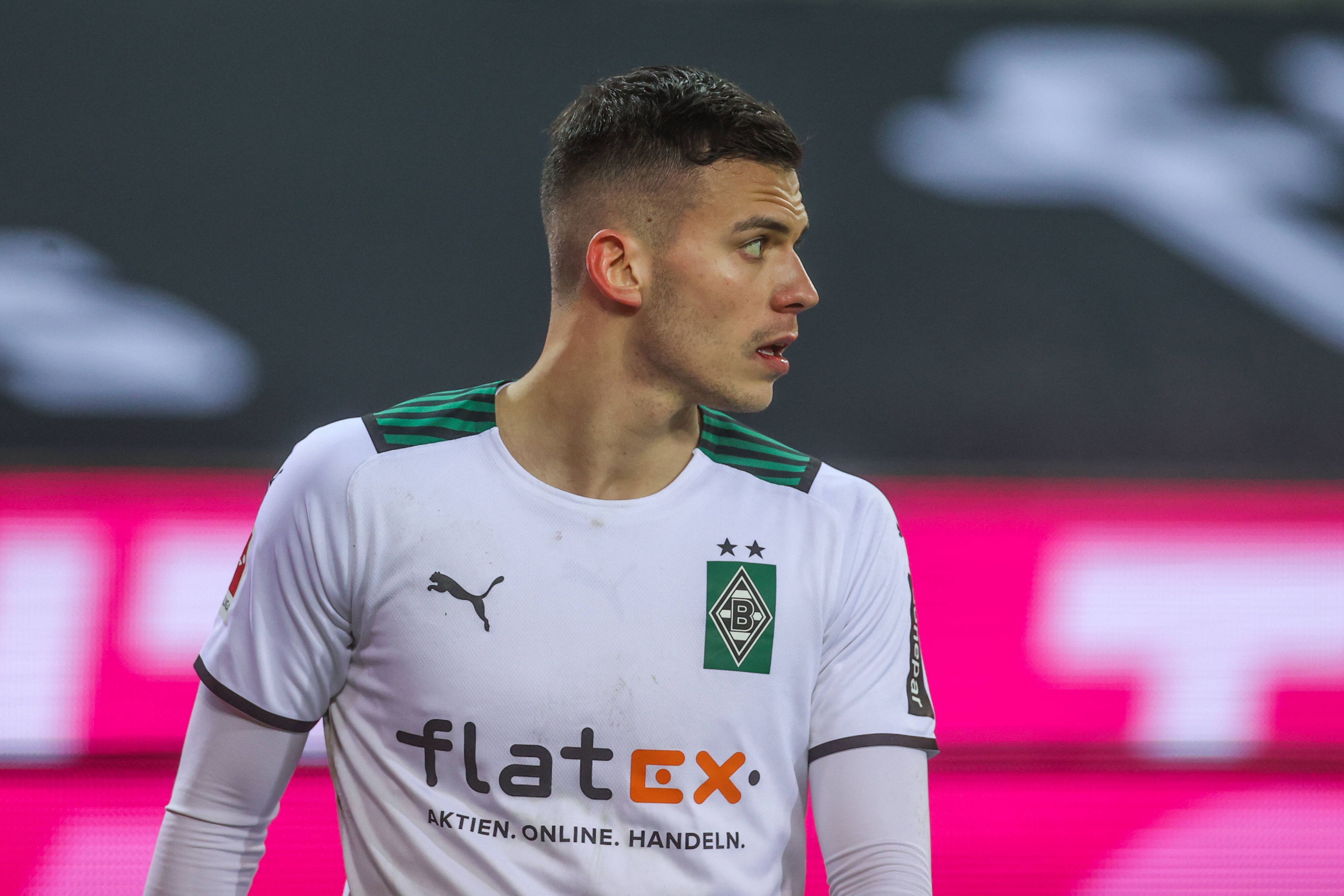 Laszlo Benes am 15. Januar 2022 während der Bundesligapartie zwischen Borussia Mönchengladbach und Bayer Leverkusen.