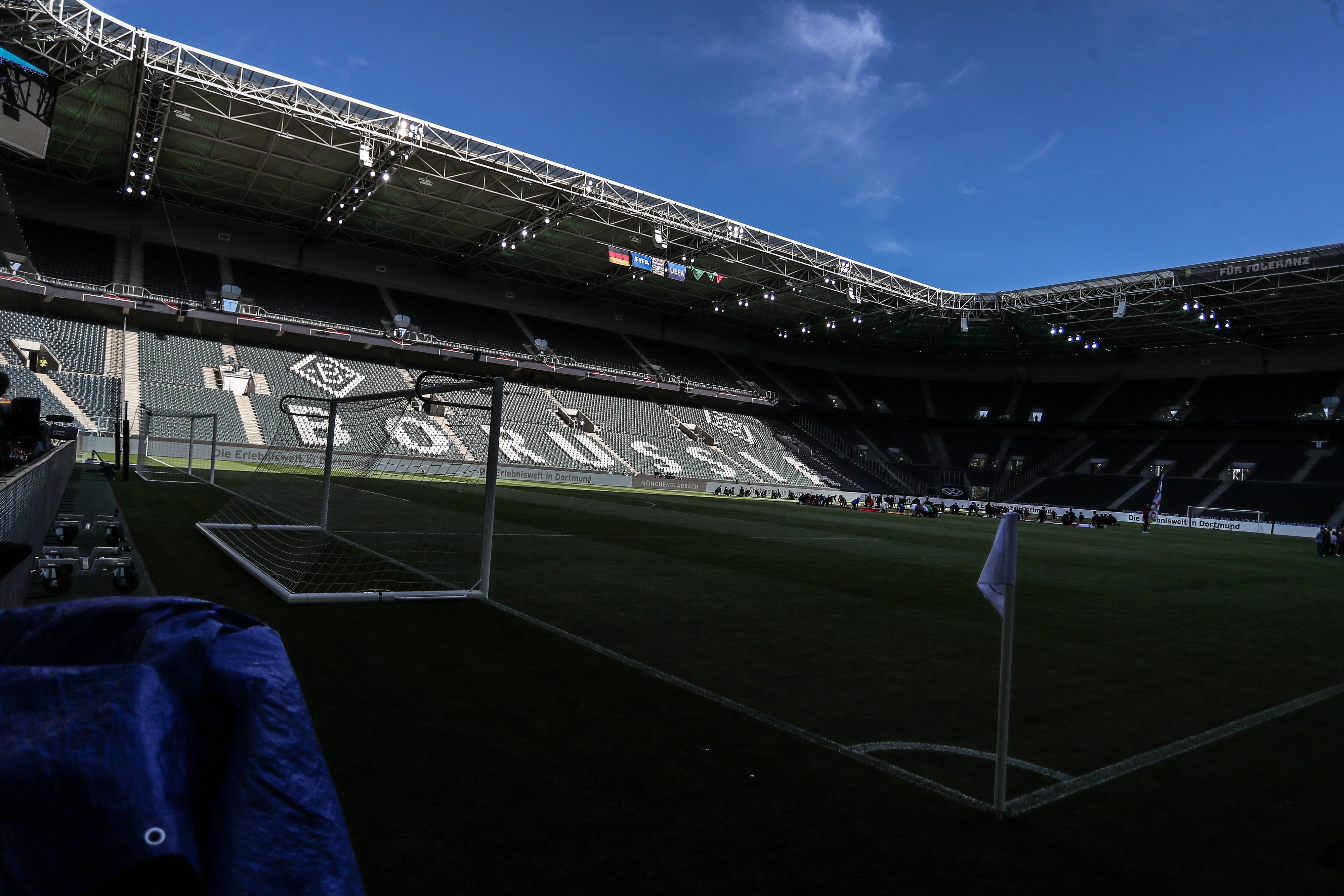 Fussball, UEFA Nations League League A - Gruppe 3 - Spieltag 4 Deutschland - Italien 14.06.2022, BORUSSIA-PARK Mönchengladbach Das leere Stadion vor dem Spiel Foto: Herbertz / Nico Herbertz Mönchengladbach BORUSSIA-PARK Nordrhein-Westfahlen Deutschland *** Sports, Football, UEFA Nations League League A Group 3 Matchday 4 Germany Italy 14 06 2022, BORUSSIA PARK Mönchengladbach The empty stadium before the match Photo Herbertz Nico Herbertz Mönchengladbach BORUSSIA PARK Nordrhein Westfahlen Germany