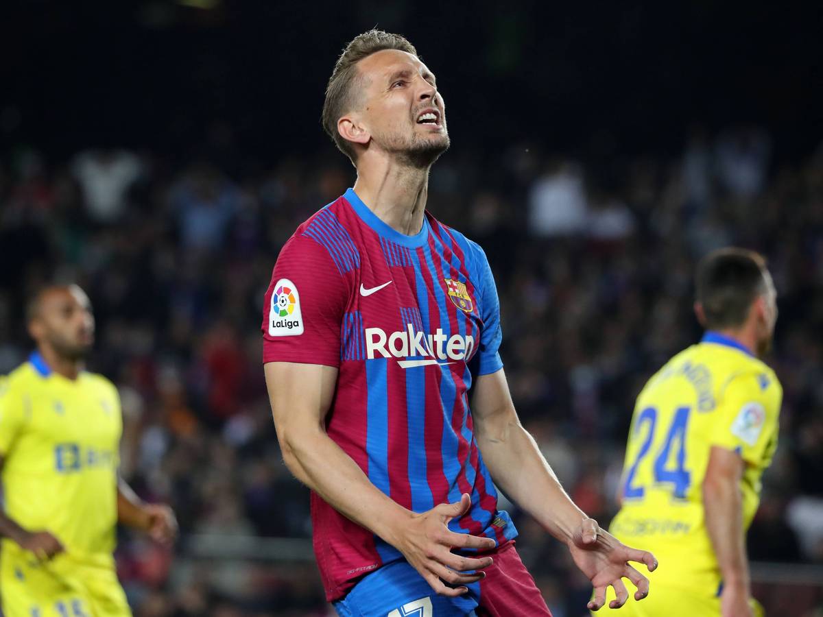 Luuk de Jong, Ex-Stürmer von Borussia Mönchengladbach, im Trikot des FC Barcelona im Spiel gegen Cadiz CF am 18. April 2022.