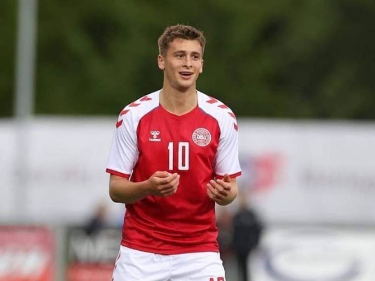 Oscar Fraulo, Neuzugang von Borussia Mönchengladbach, im Trikot der dänischen U-Nationalmannschaft.