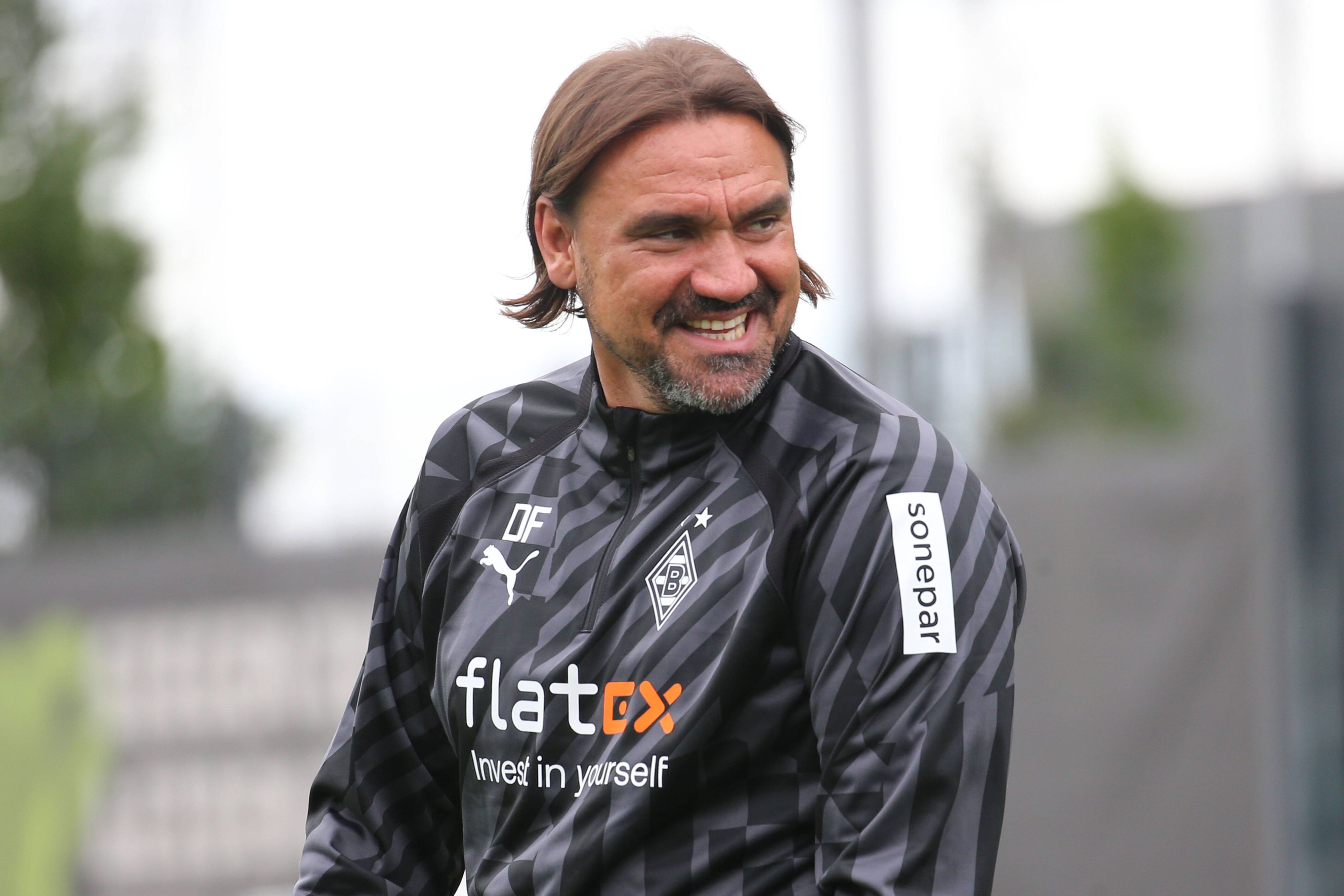 Trainer Daniel Farke am 26. Juni 2022 beim Training von Borussia Mönchengladbach auf dem FohlenPlatz im Borussia-Park.
