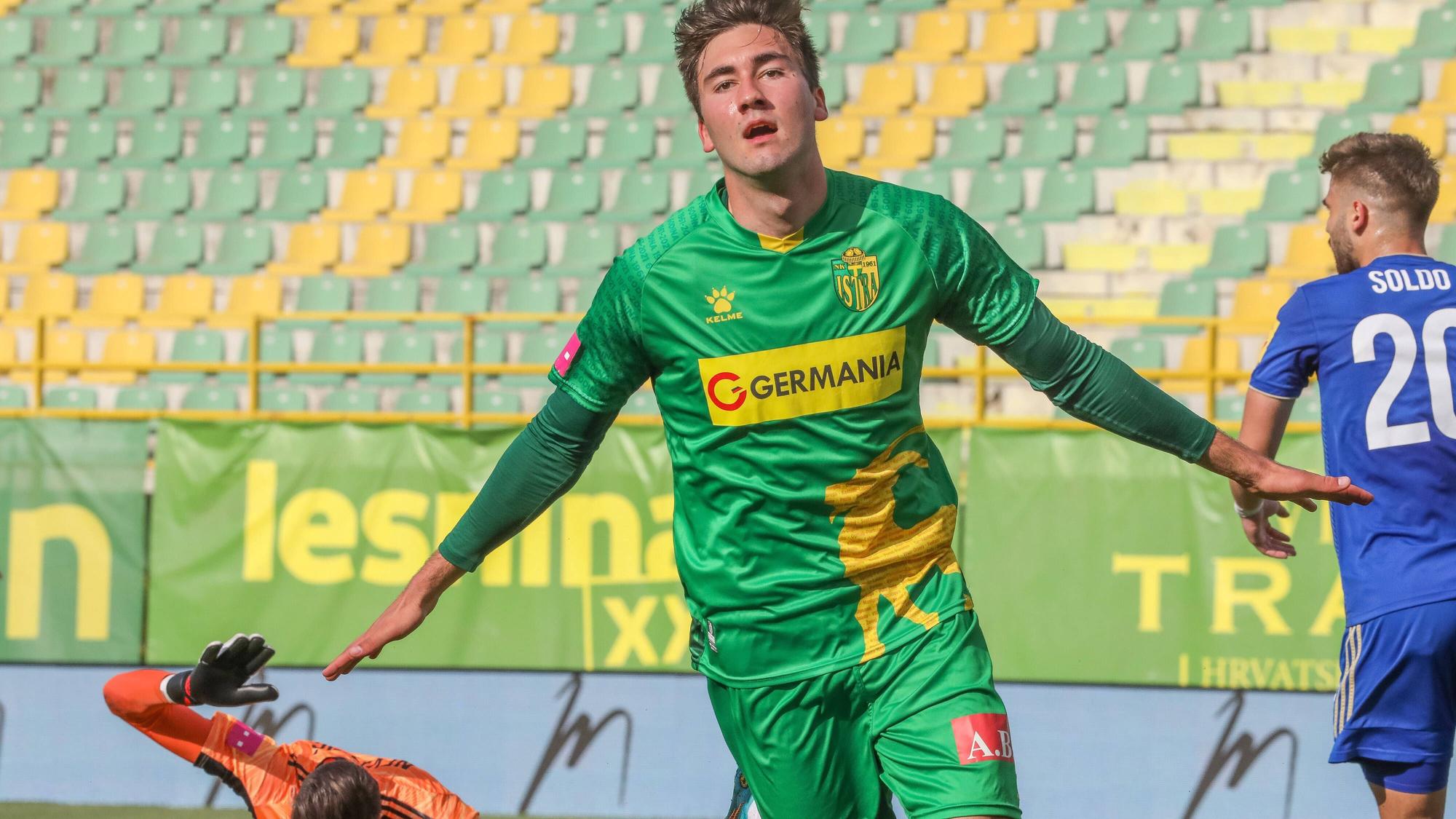 Dion Beljo, hier am 3. April 2022 beim Torjubel im Spiel gegen Pula, könnte schon bald als Ersatz für Breel Embolo an den Niederrhein wechseln.