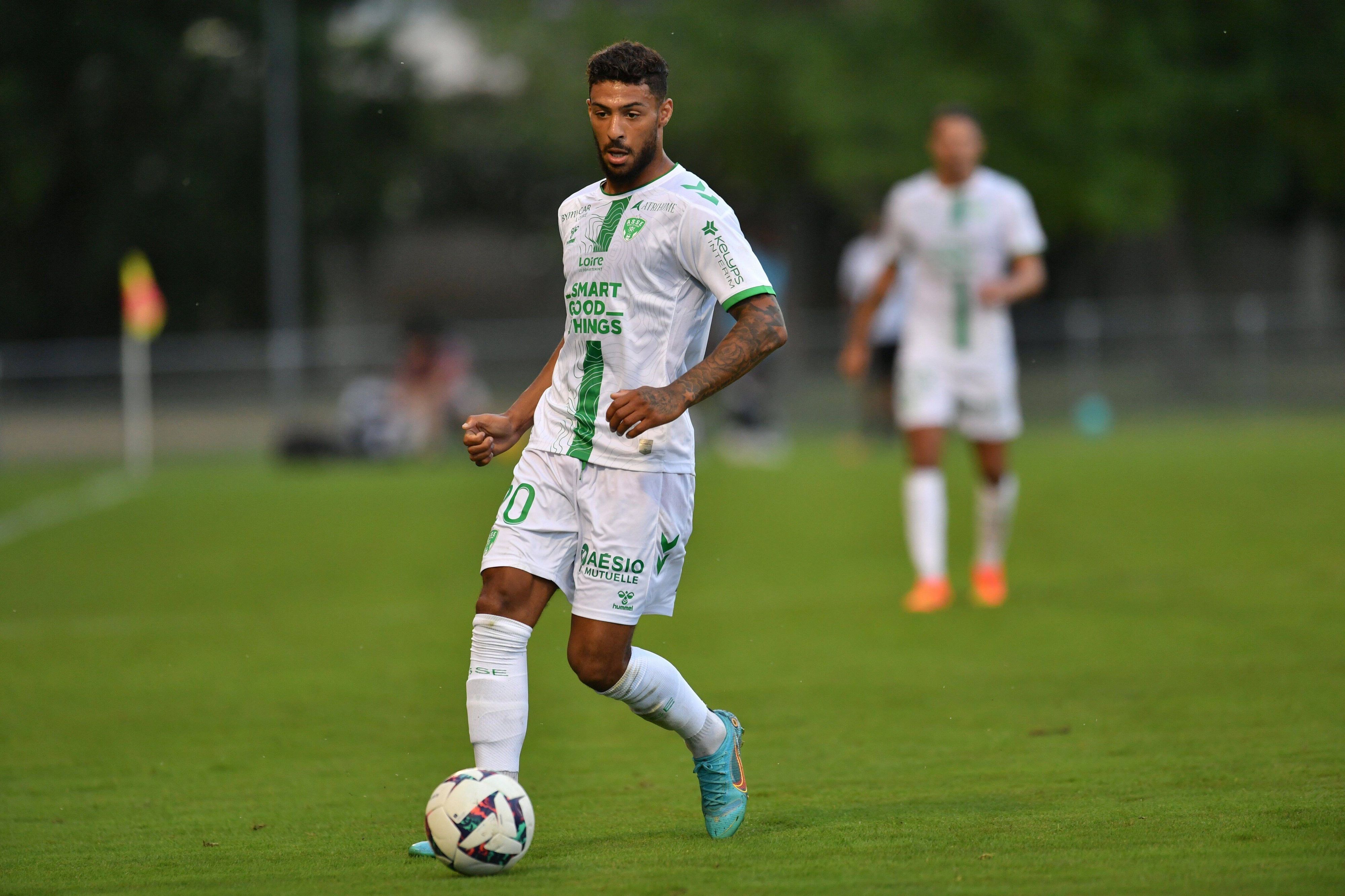 Denis Bouanga von Saint-Etienne bei einem Freundschaftsspiel gegen Girondins Bordeaux am 20. Juli 2022.