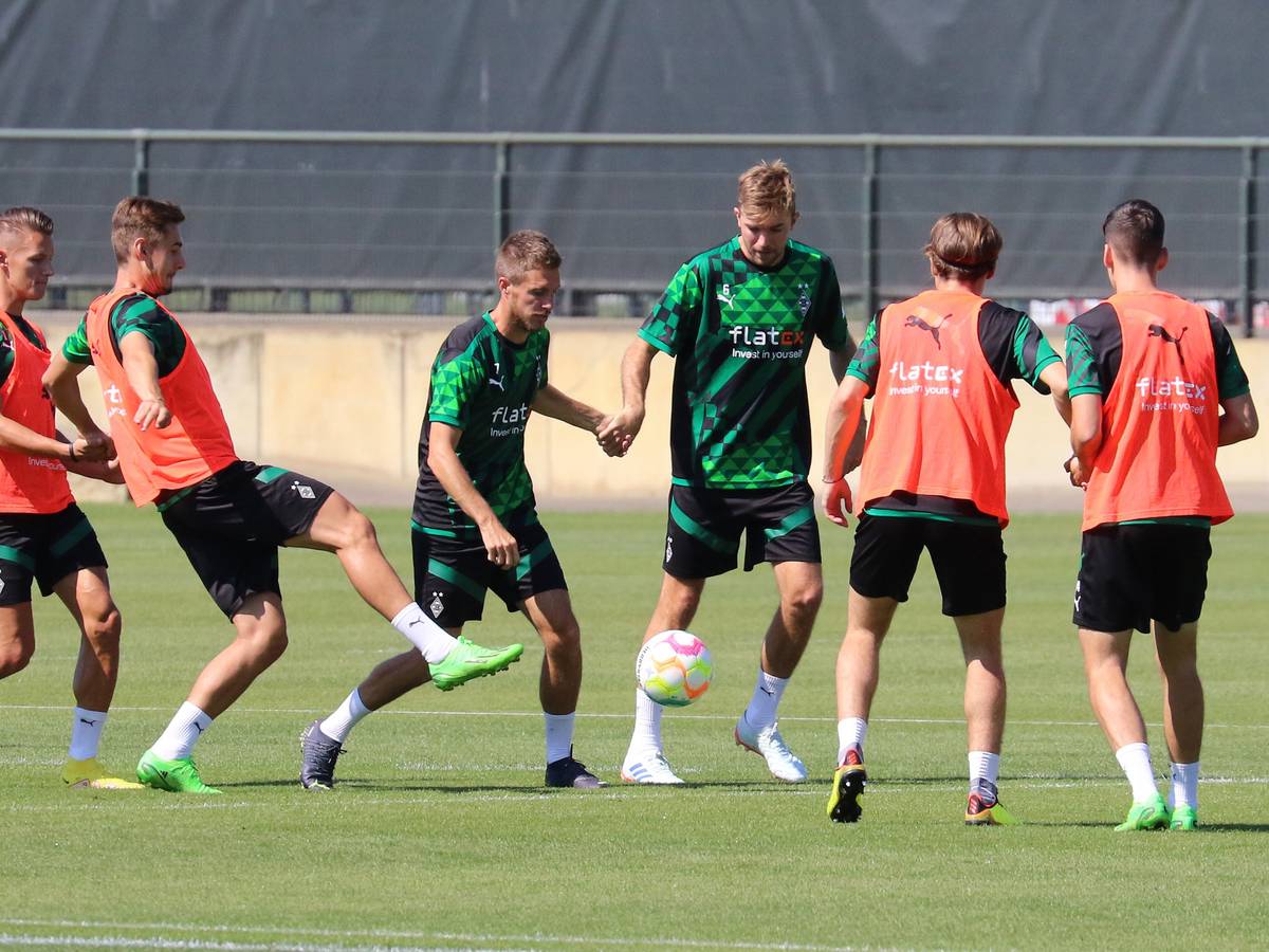 Am Dienstag (16. August 2022) nimmt Borussia Mönchengladbach die Vorbereitung auf das Heimspiel gegen Hertha BSC auf, welches am Freitag (19. August) stattfinden wird. Das Foto zeigt das Team bei einer Einheit am 11. August im Borussia-Park.