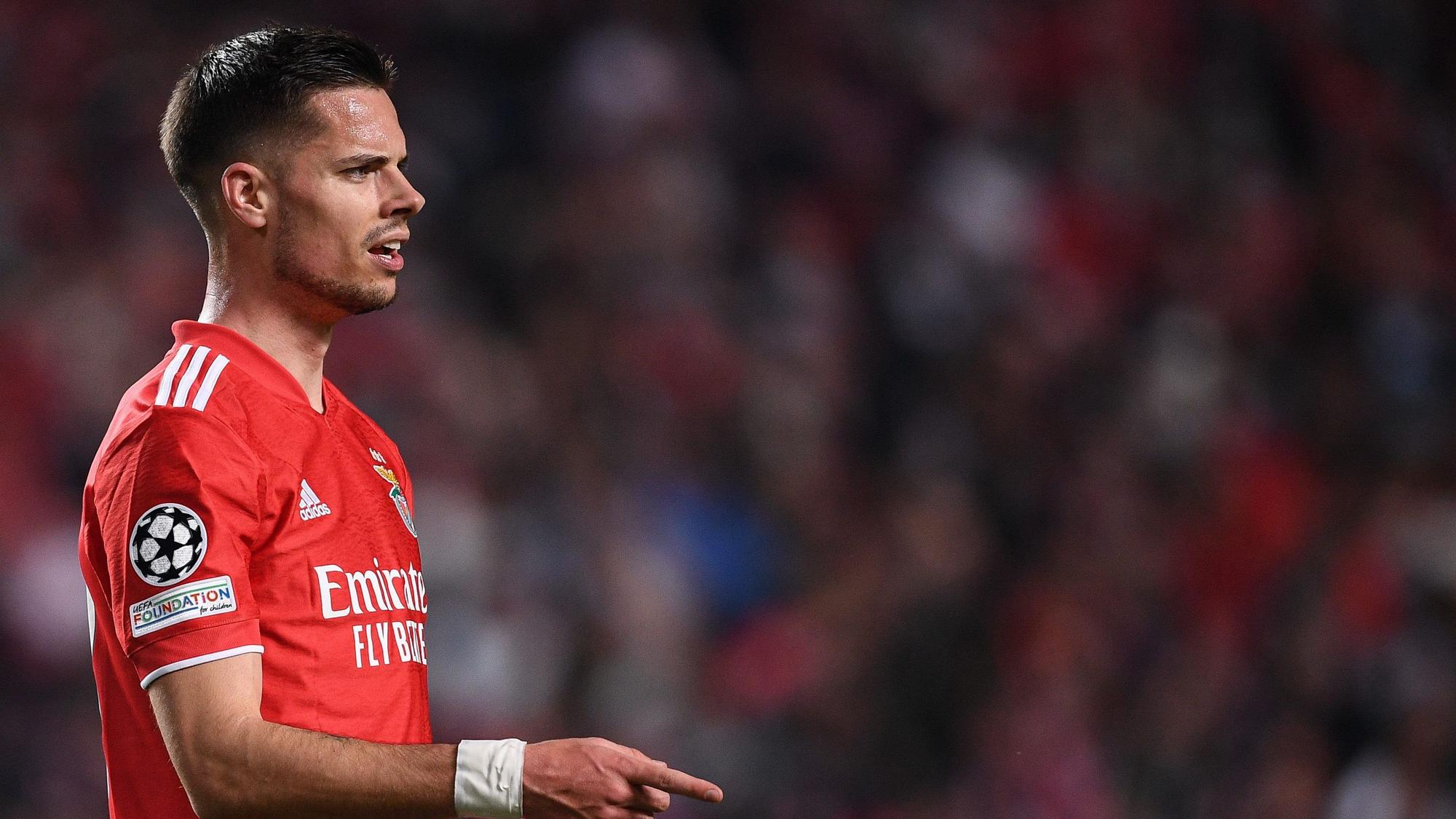 Julian Weigl, hier zu sehen am 23. Februar 2022, ist für ein Jahr von Benfica Lissabon an Borussia Mönchengladbach ausgeliehen.