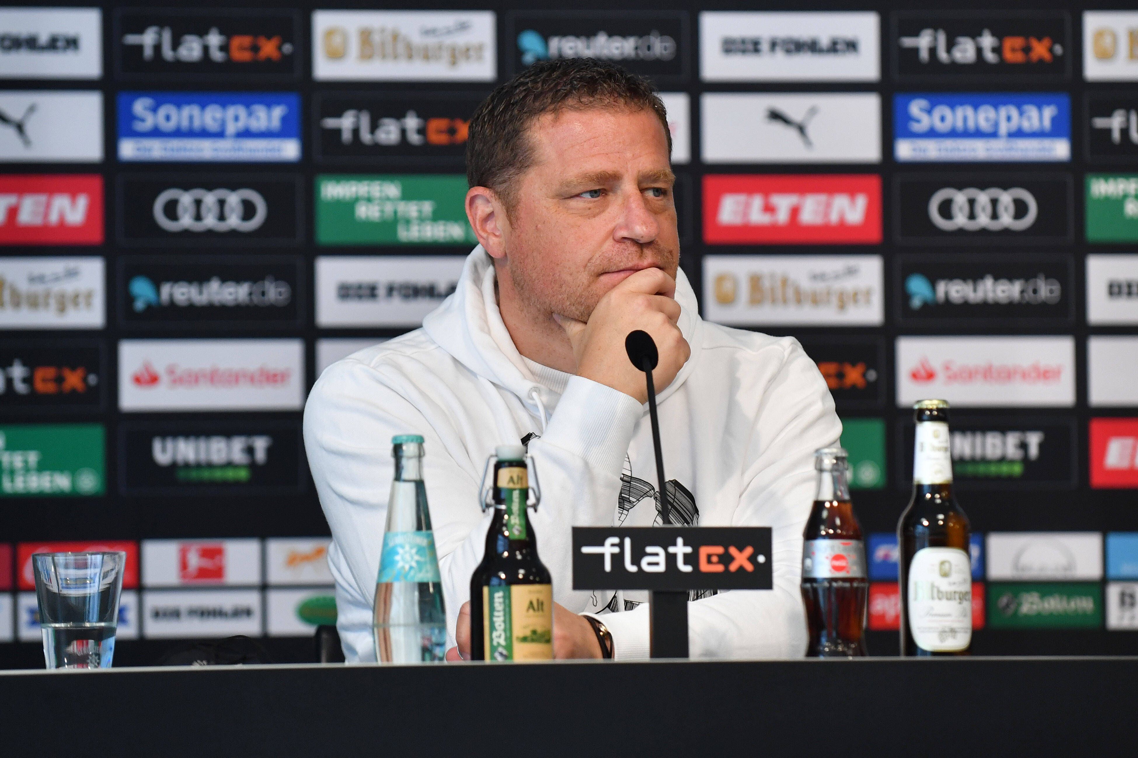 Max Eberl  Sportdirektor Mönchengladbach  DFL regulations prohibit any use of photographs as image sequences and/or quasi-video. xHDJPGx
