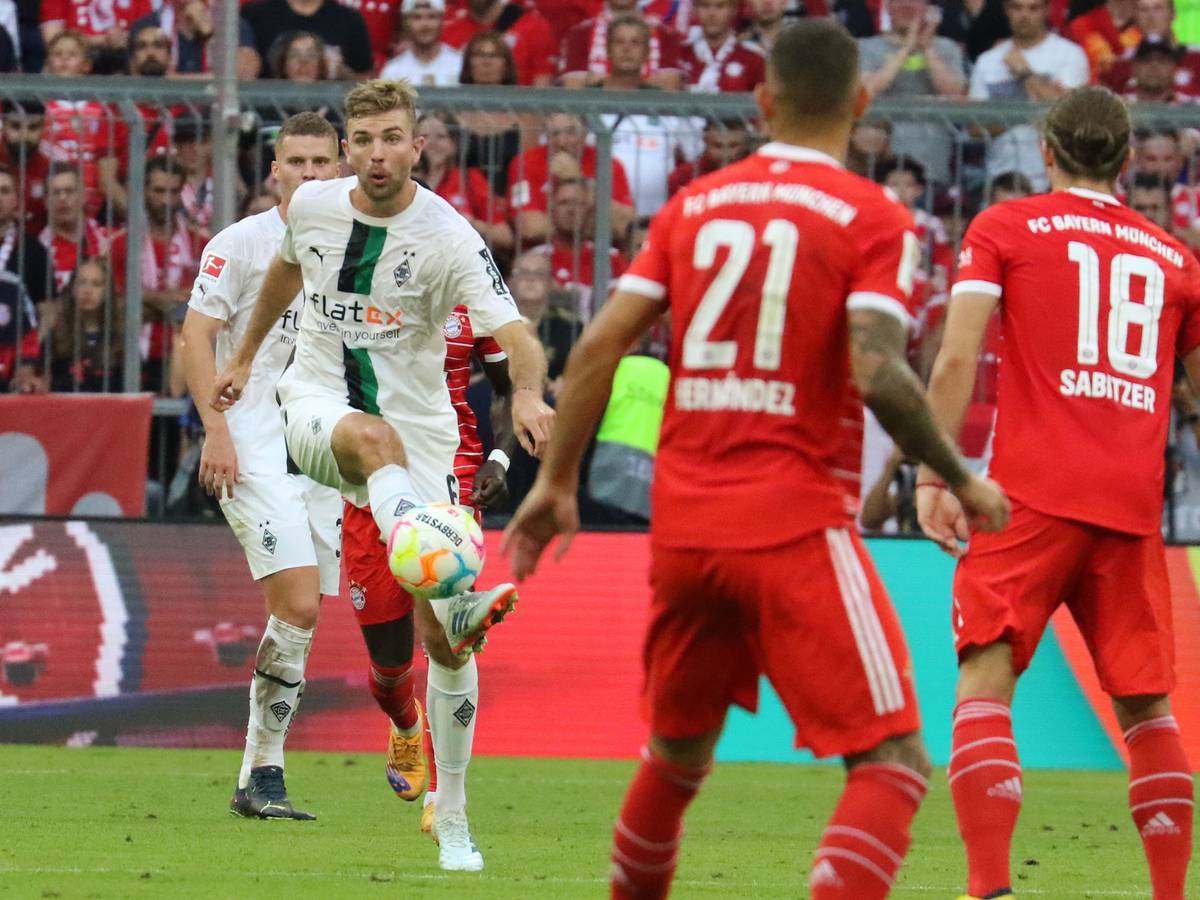 27.08.2022, Muenchen, GER, Fussball, Herren, BL, Saison 2022/2023, Borussia Moenchengladbach
BL FC Bayern München vs. Bor. Mönchengladbach
Christoph Kramer (Gladbach)